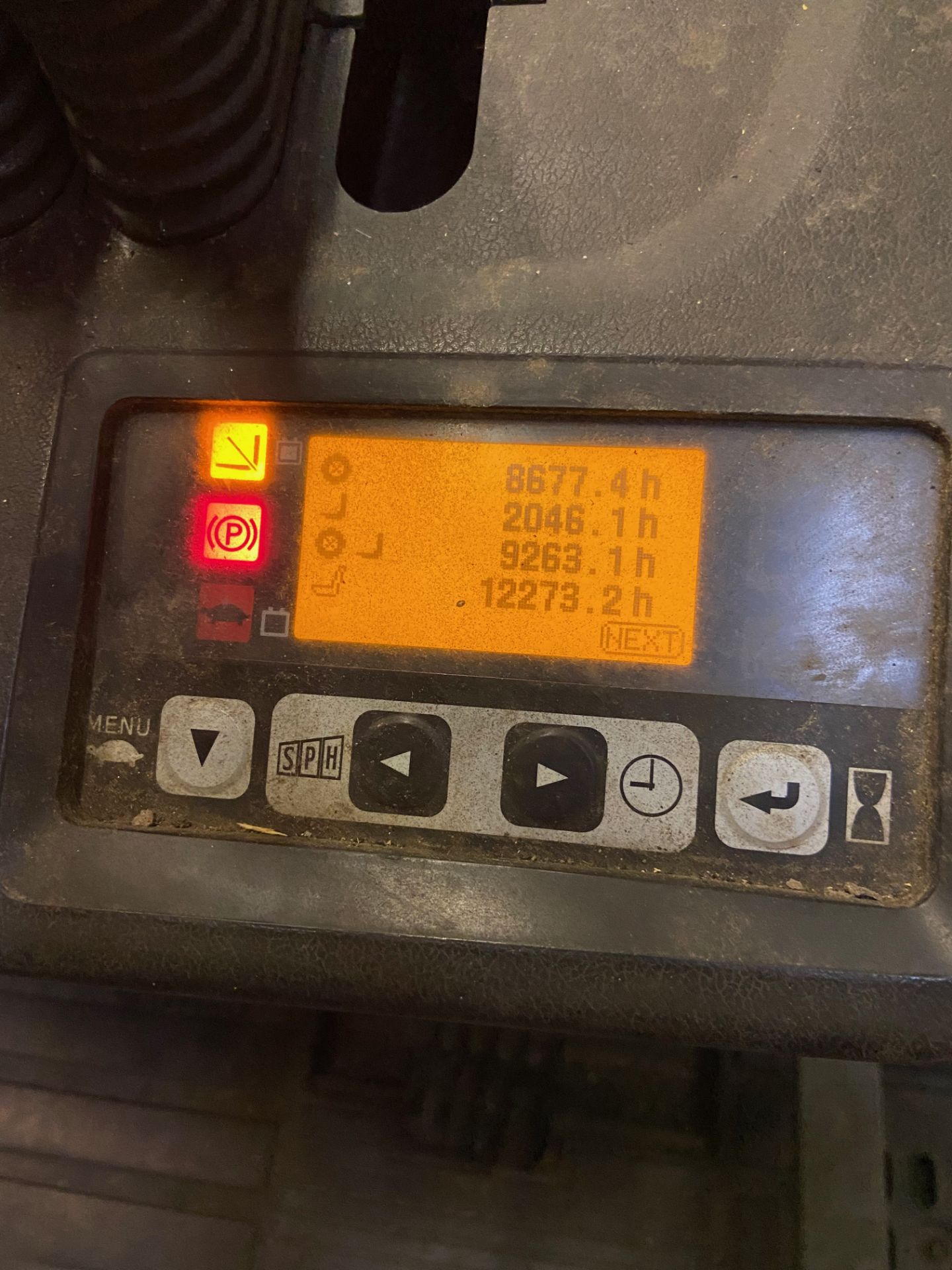 Toyota Electric Forklift Truck, Model# 8FBCU30, Serial# 60709, Truck Weight 8920 lbs, 12,273.2 - Image 5 of 7