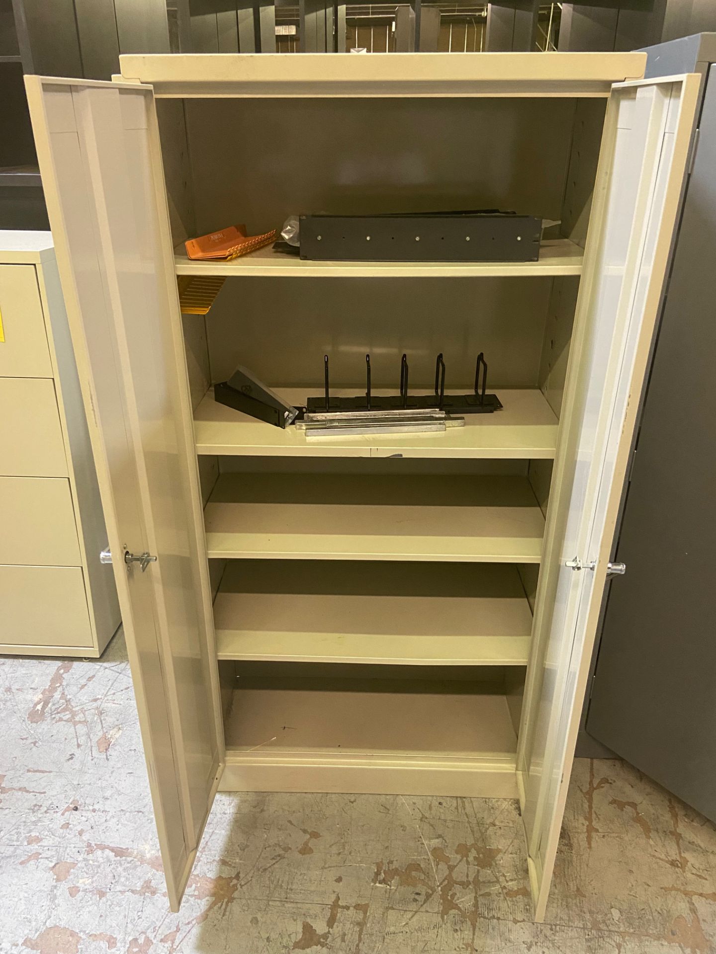 Cabinet and Contents (See Photos), Rigging Fee: $50