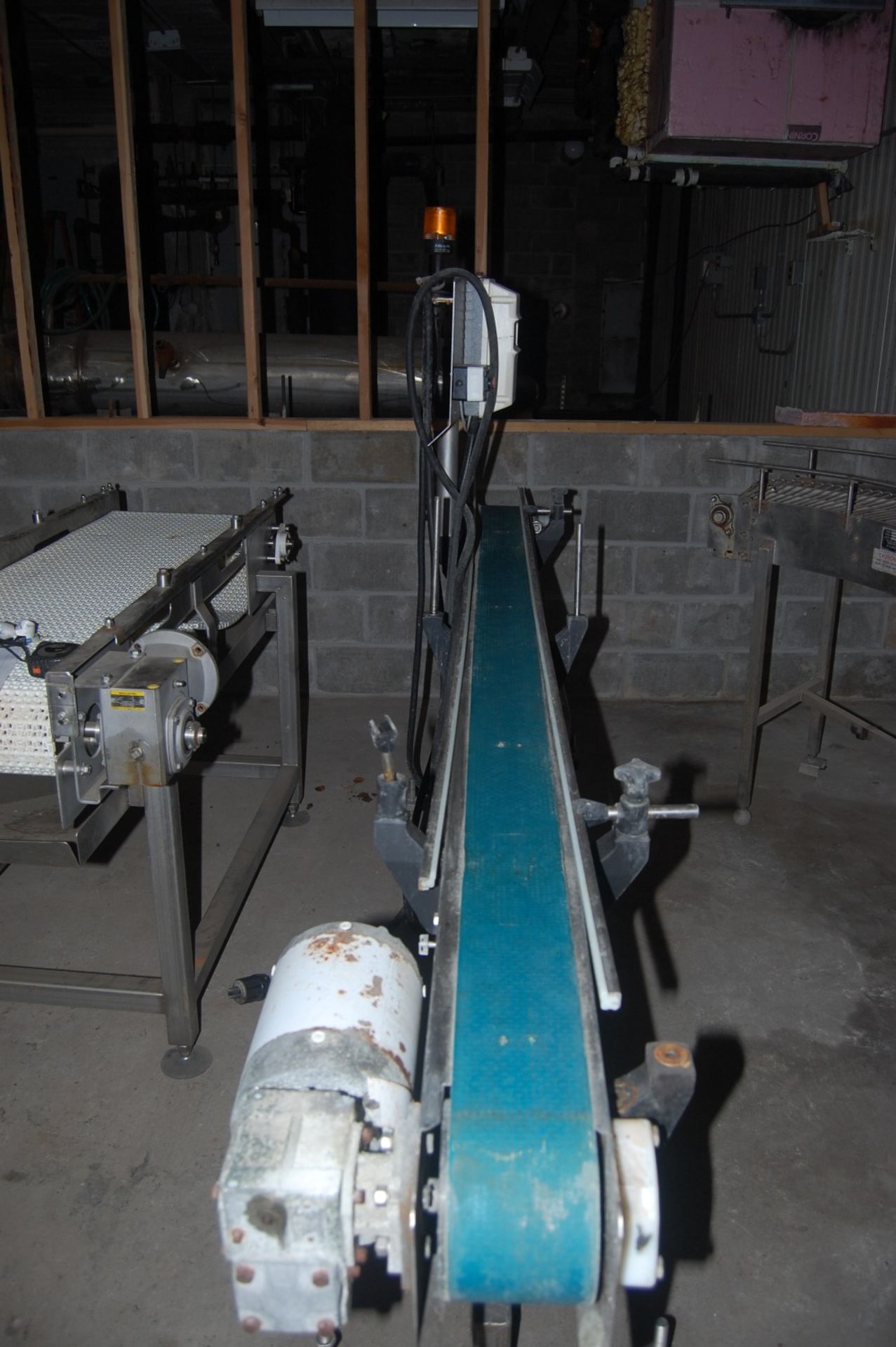 Hindsbock conveyor mod 8C-xx 98x19x36" belt is 41/2 x 98 inches ***LOADING FEE OF: $ 50 will be - Image 2 of 7