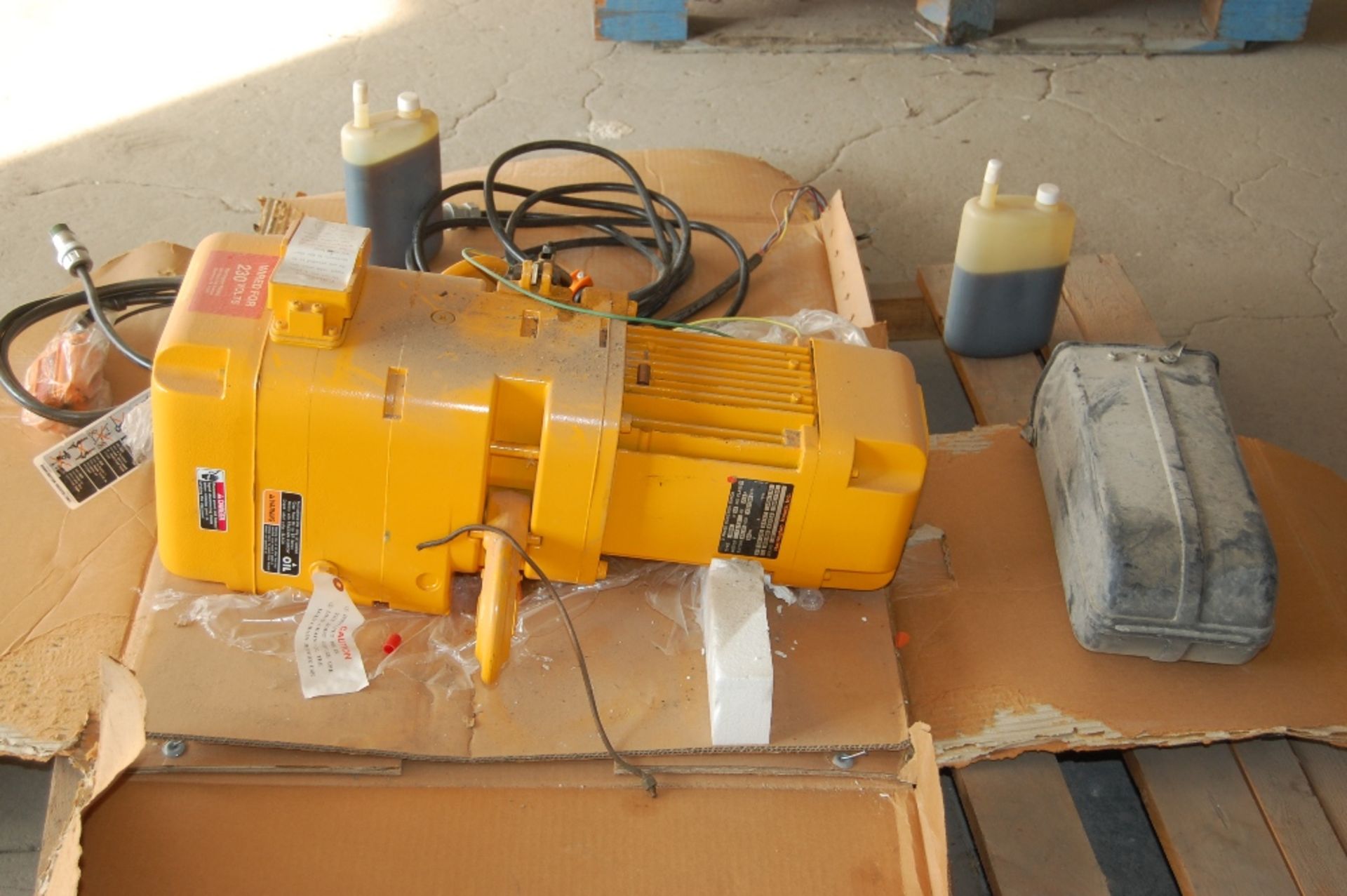 2 ton Harrington chain hoist 10 ft lift new in box …. Never used Model # NER020LD s#358506 size - Image 5 of 6