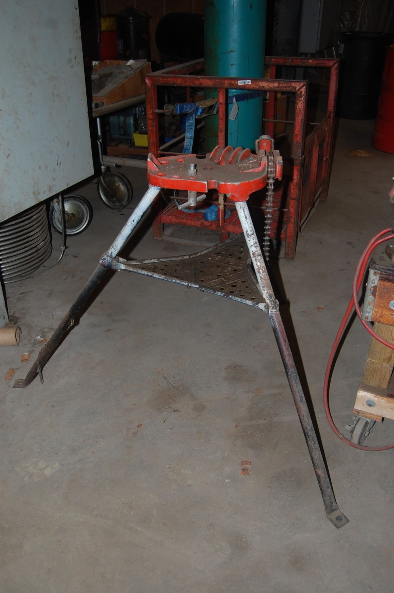 Ridgid pipe threader model 535 with 3 heads on rolling cart includes both work stands ***LOADING FEE - Image 11 of 23