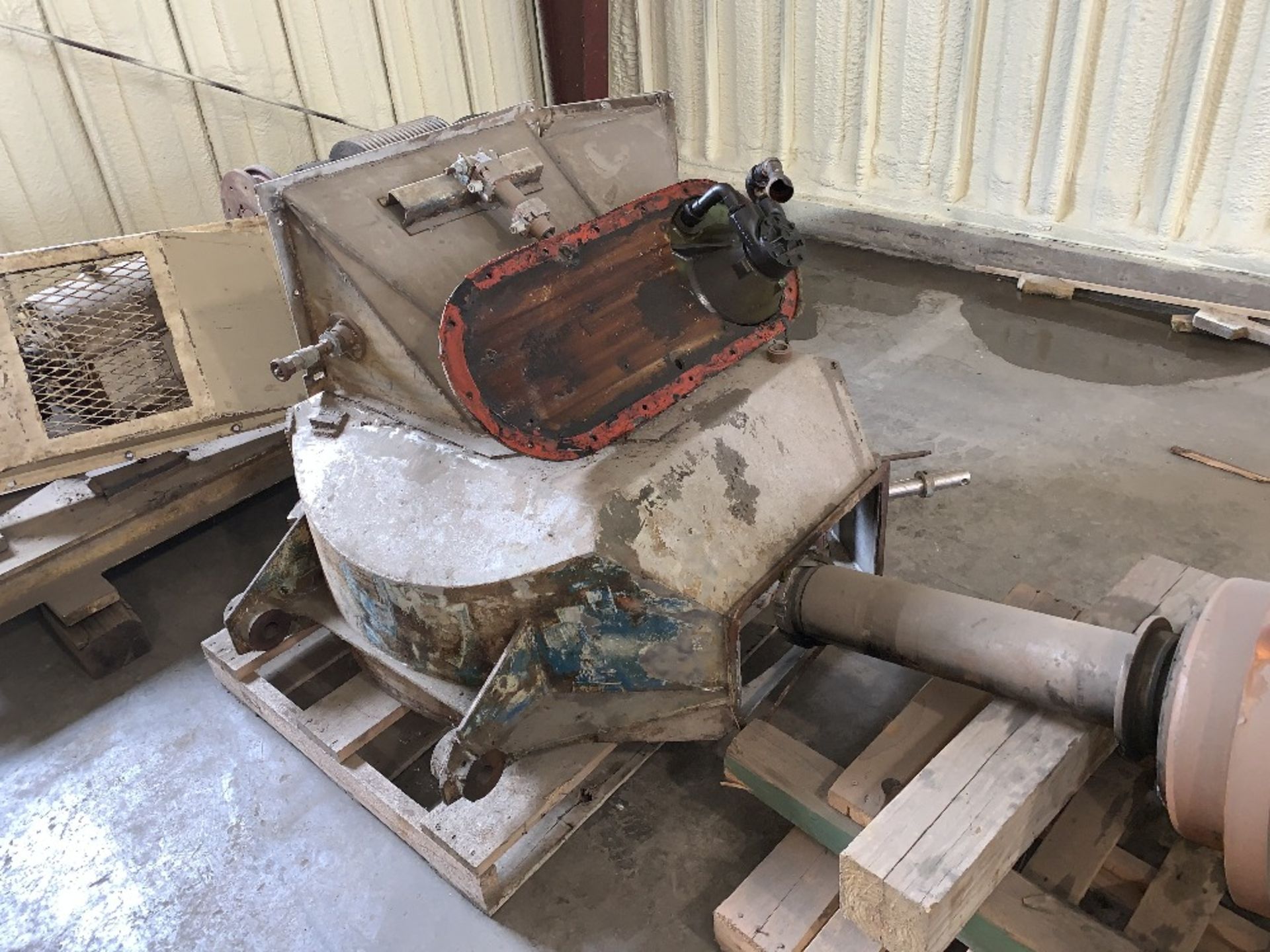 Canon City CO Buhler 400hp pellet mill, no motor, taken apart for rebuild, new replacement cost - Image 5 of 7