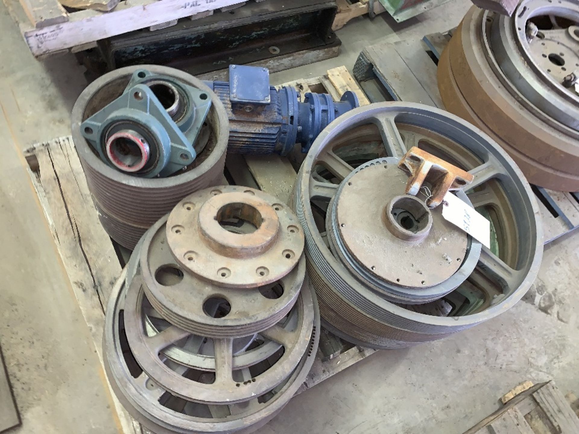 Canon City CO LOT: Misc pulleys, hinge, bearings, etc...(gearmotor not included) ***Loading Fee - Image 2 of 2