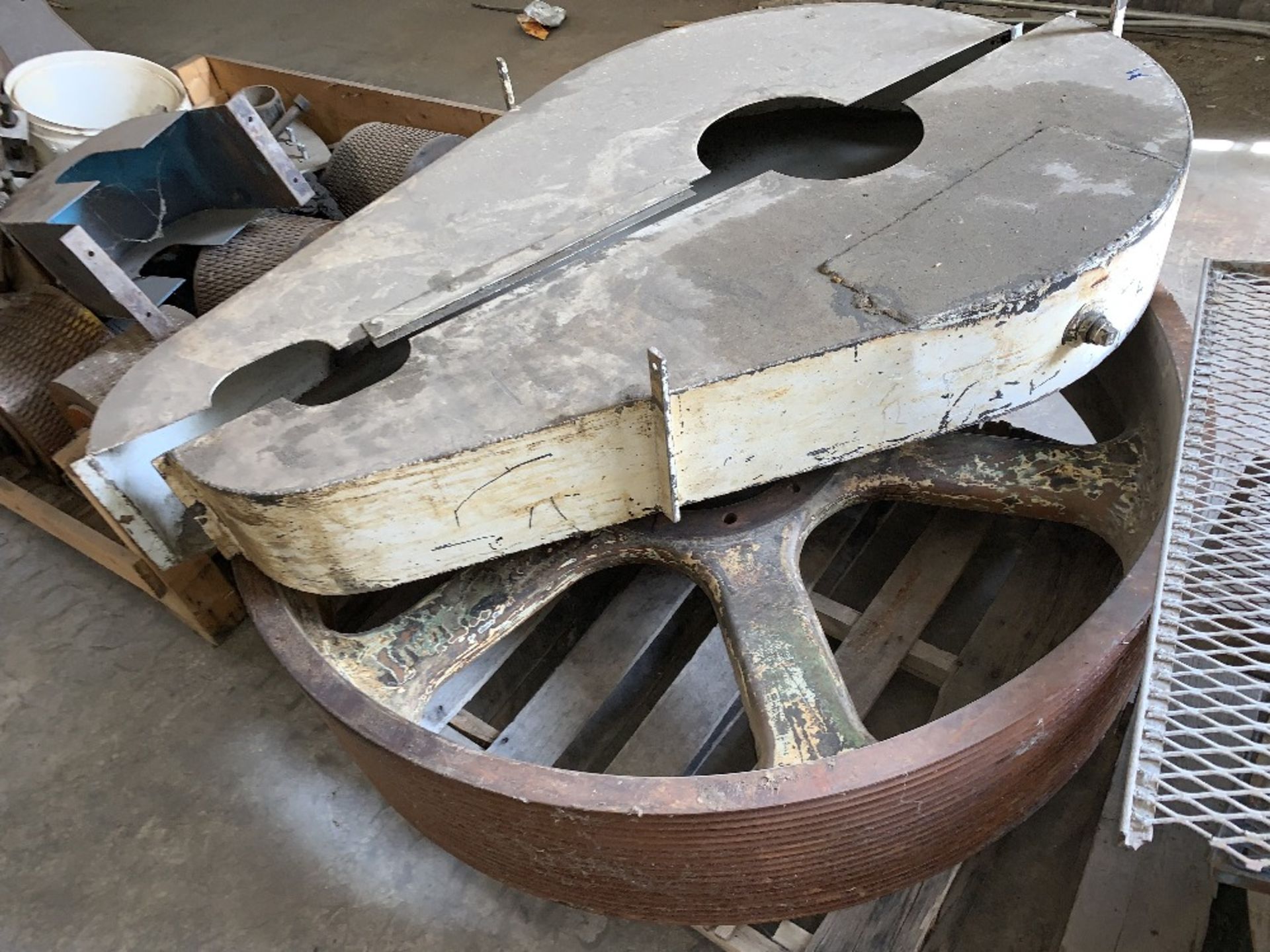 Canon City CO Buhler 400hp pellet mill, no motor, taken apart for rebuild, new replacement cost - Image 3 of 7