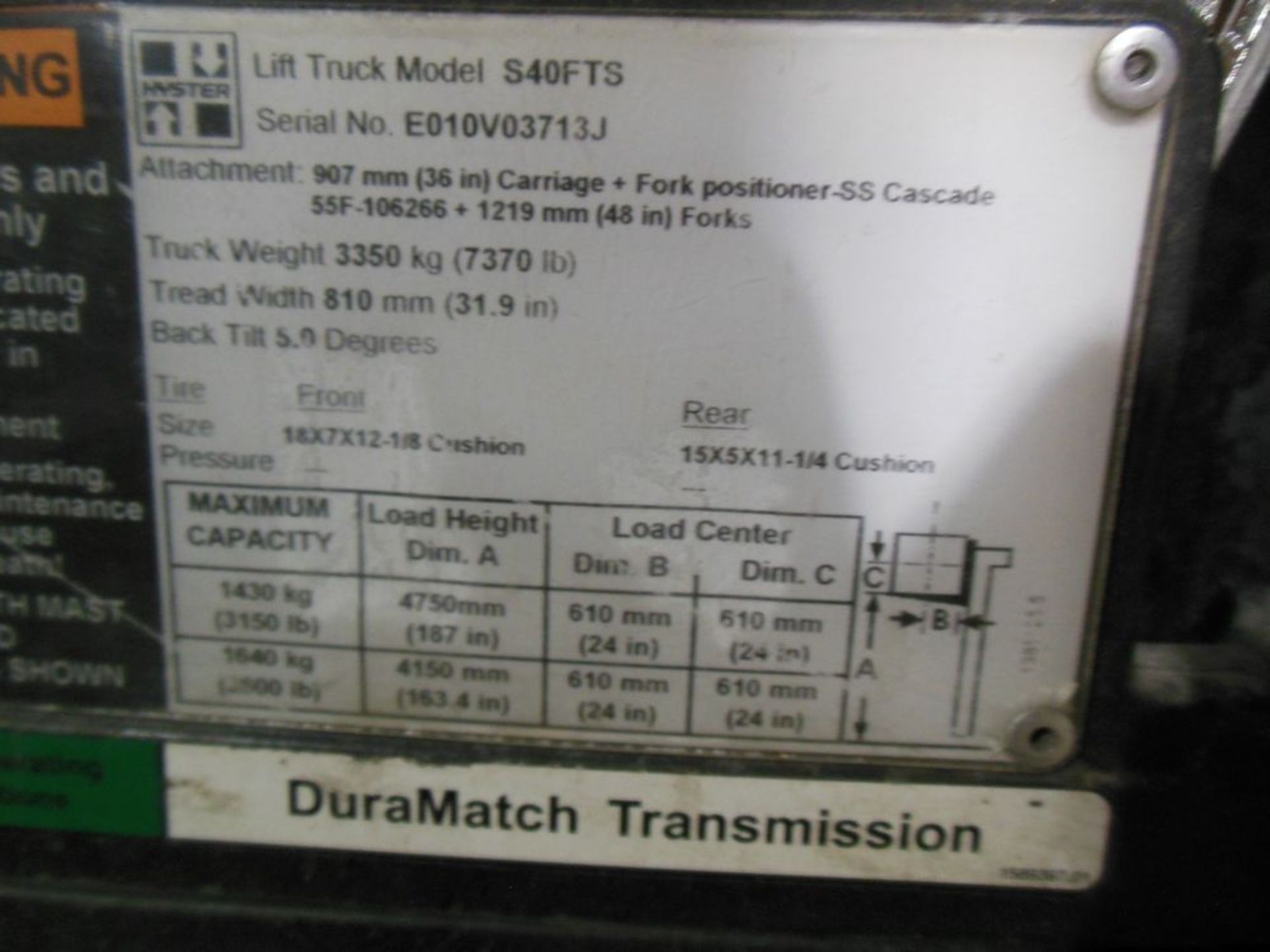 Hyster S40 LNG forklift; soft-cushion tires, 4 function controls (lift/lower, tilt, load shift, fork - Image 4 of 4