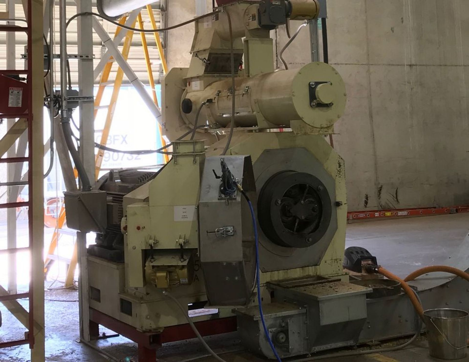 Dallas, TX Colorado Mill Equipment R150 Pellet Mill with feeder, conditioner, force feeder, die, and