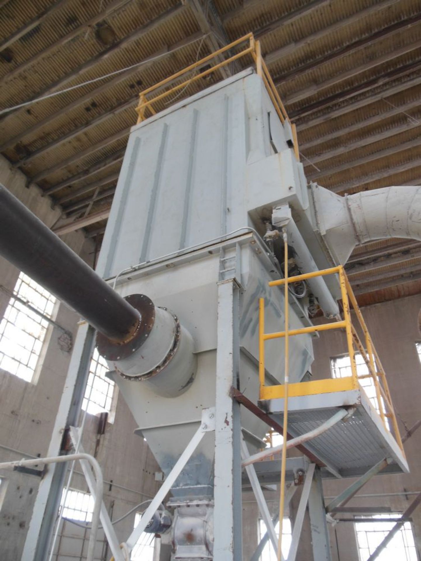 Dustex dust collector; rated 10,000 cfm; pulse jet cleaning system; 40Hp premium efficiency - Image 2 of 4