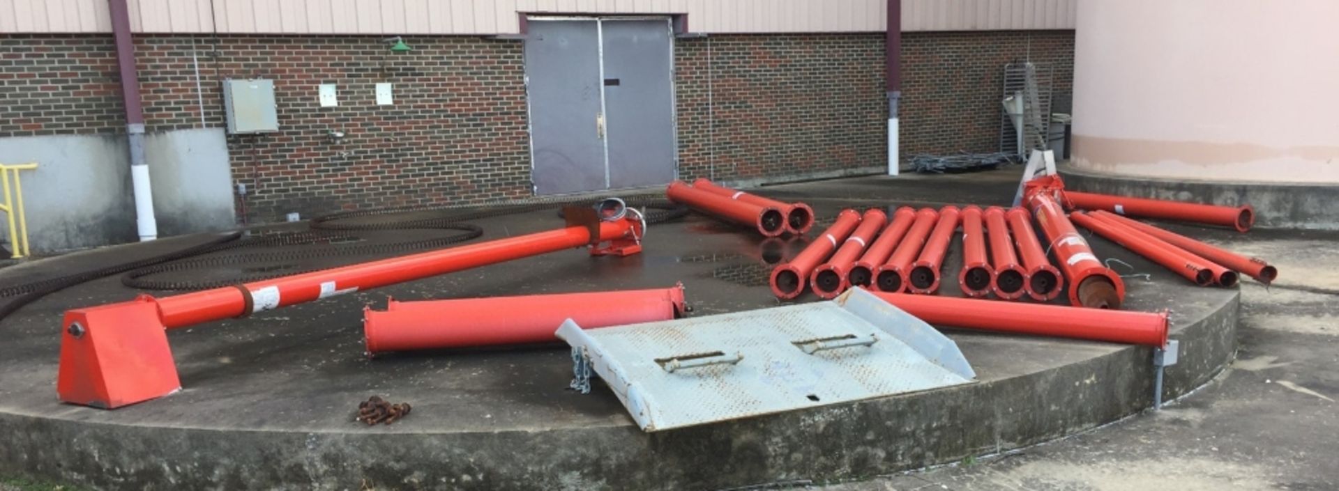 Tulsa, OK: Lot of Augers: Augers, Various Sizes 2 Each 4 Inch Diameter 10 Feet Length with Drive