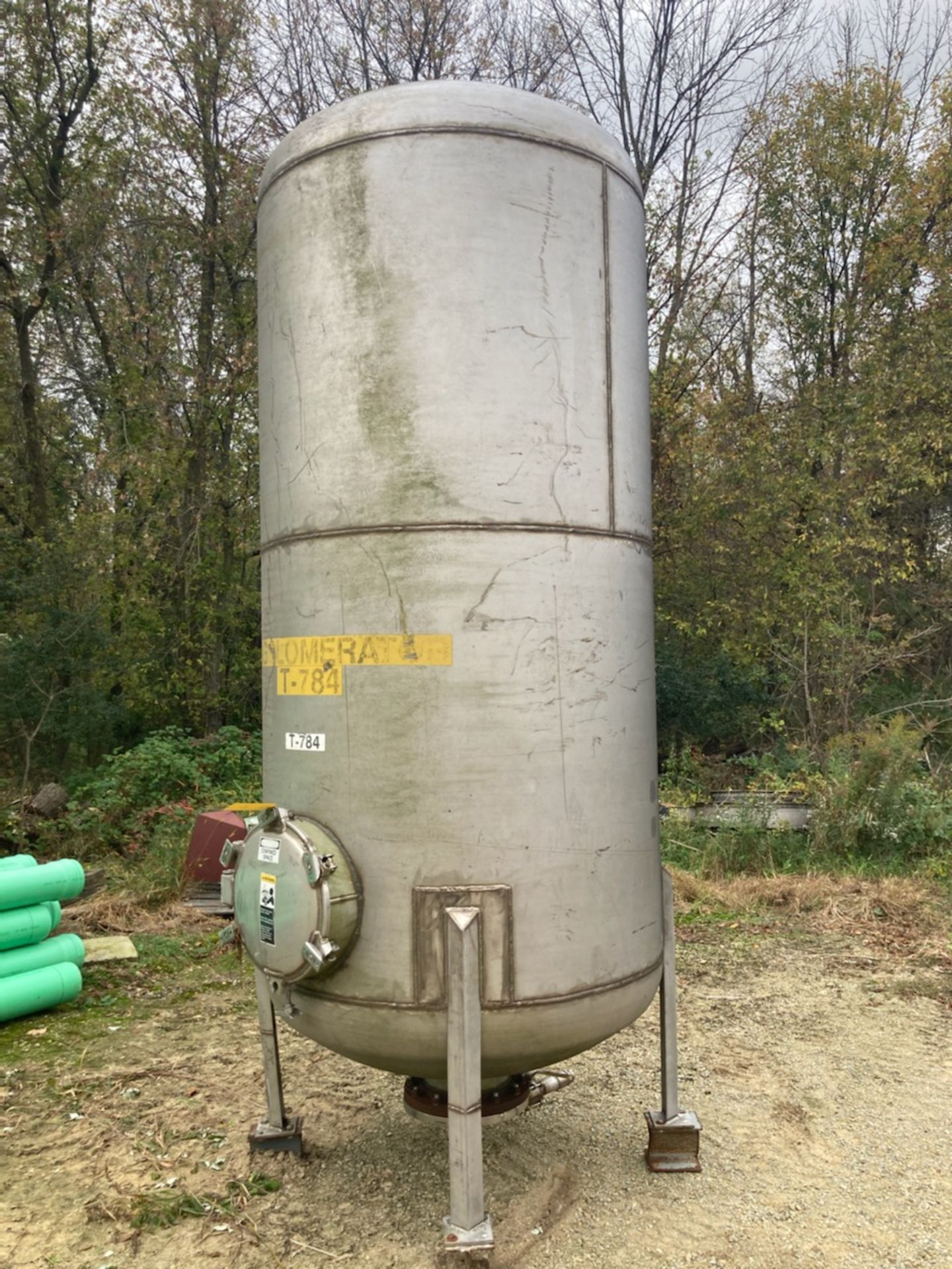 Stainless Steel Tank with Manway - Approximate 825 Gallons. RIGGING/LOADING FEE $150 - Image 2 of 2