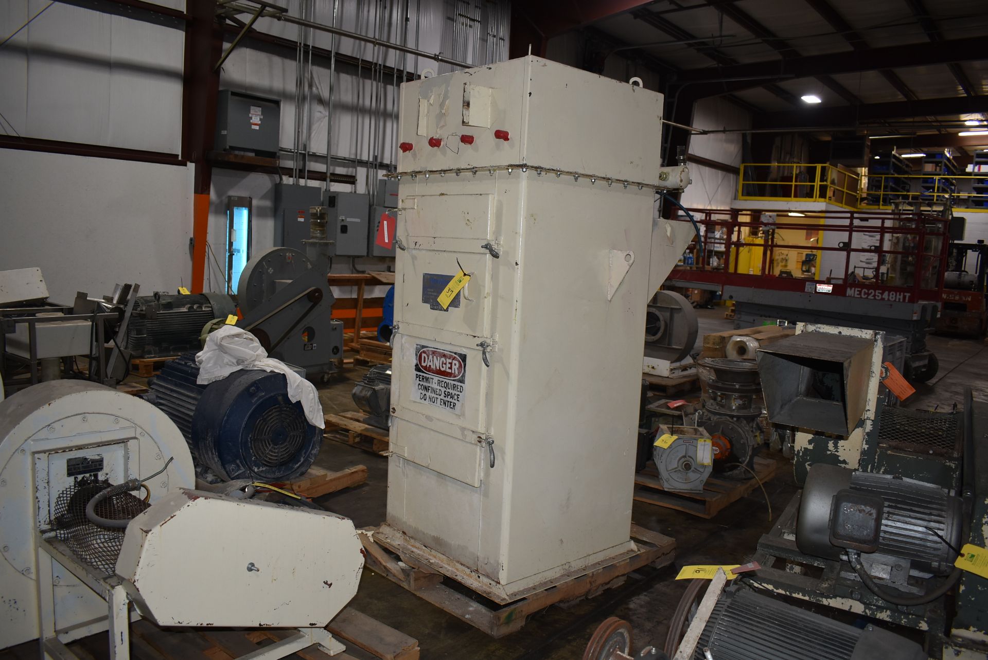 Flex-Kleen Model #58BVBS16 I Dust Collector. RIGGING/LOADING FEE $30 - Image 3 of 3