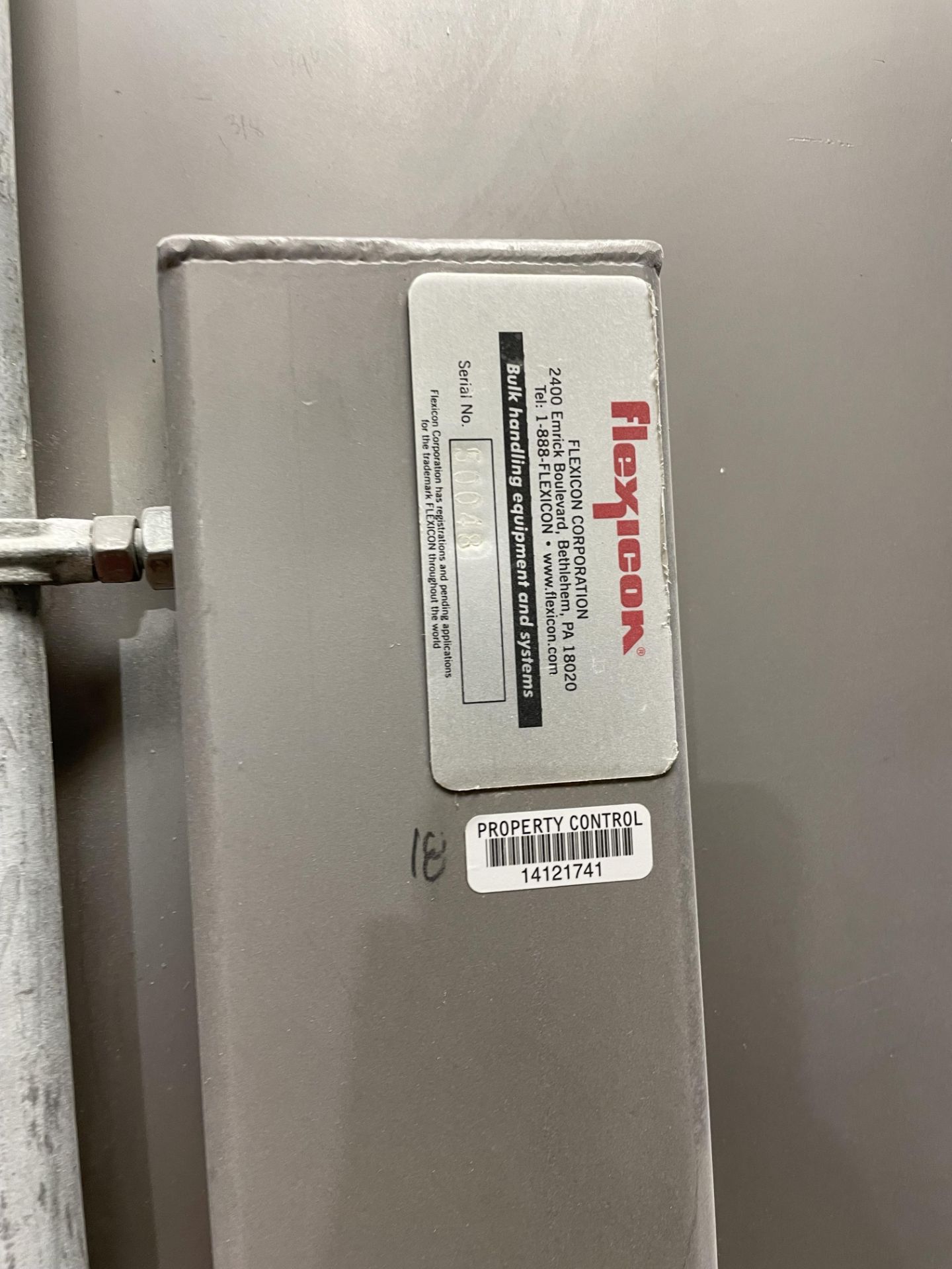 Flexicon Stainless Use Bin with Rortary Valve S/N 50048, Loading Fee: $3000 - Image 4 of 4