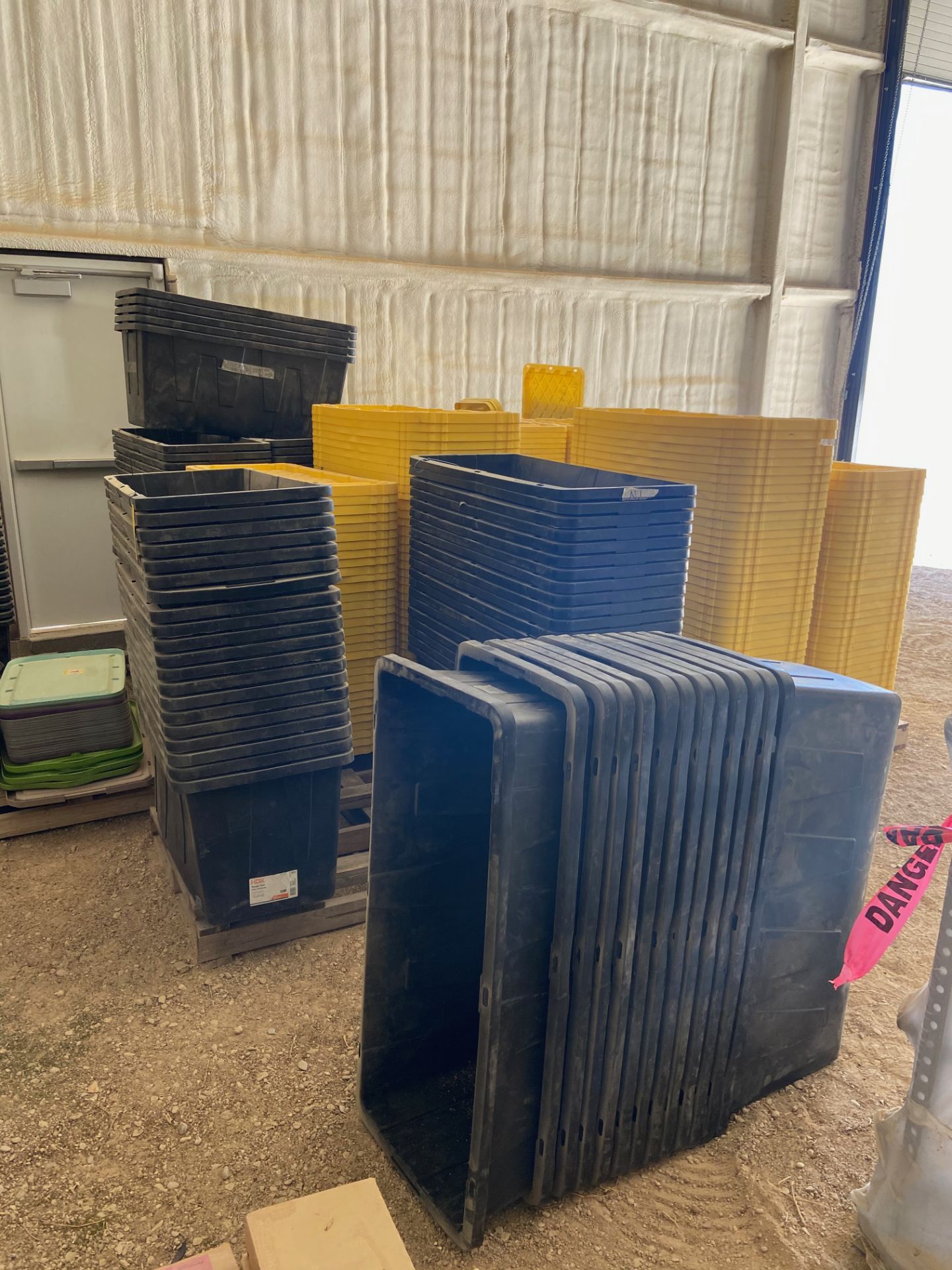 Plastic Totes w/ Lids, Approximate Qty 150, 55 Gallon, Rigging/ Loading Fee: $25