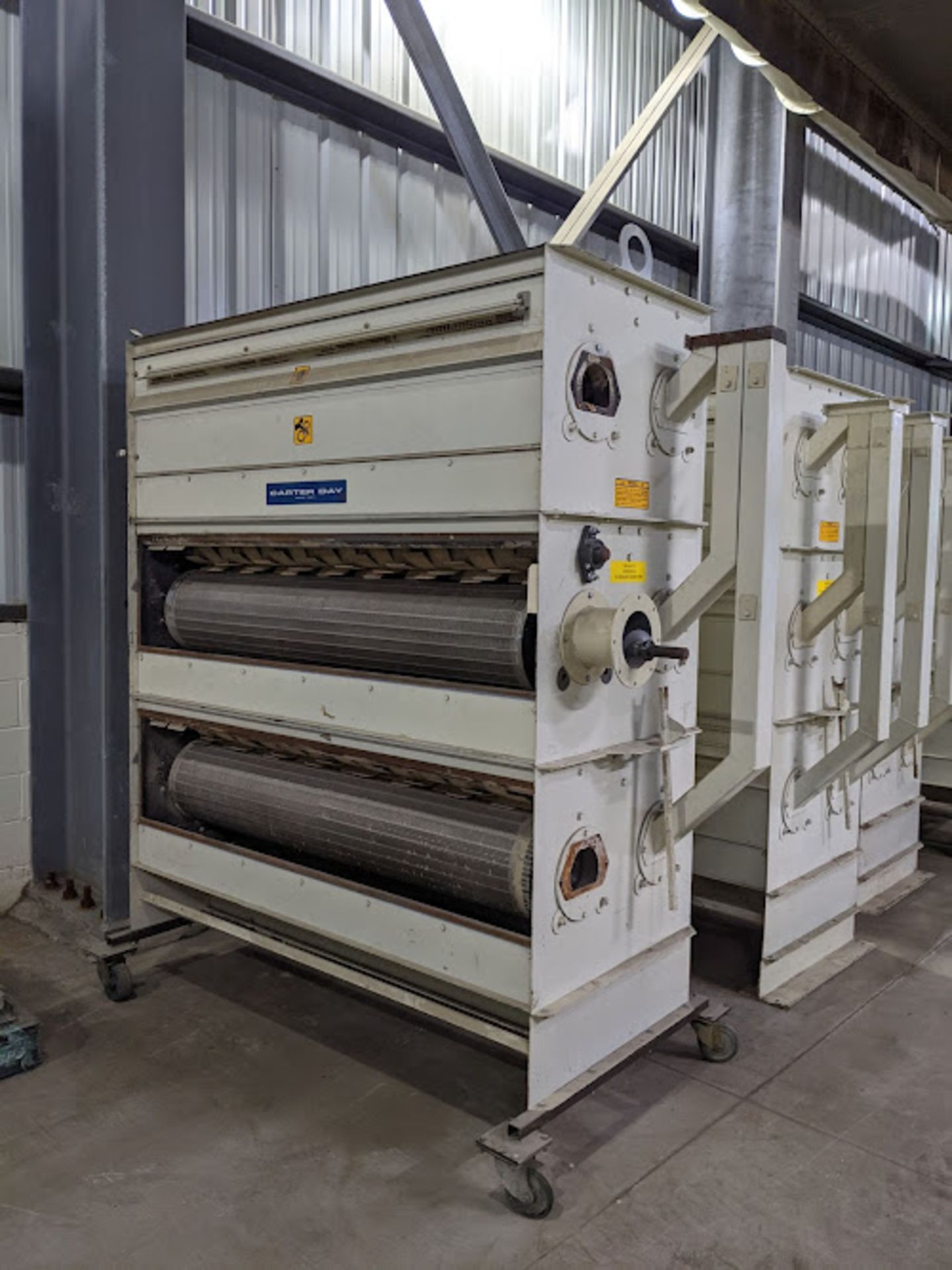 (Located In Fridley, MN) Lot of 4 Carter Day Precision Sizers and 4 Clipper Debearders. - Image 2 of 5