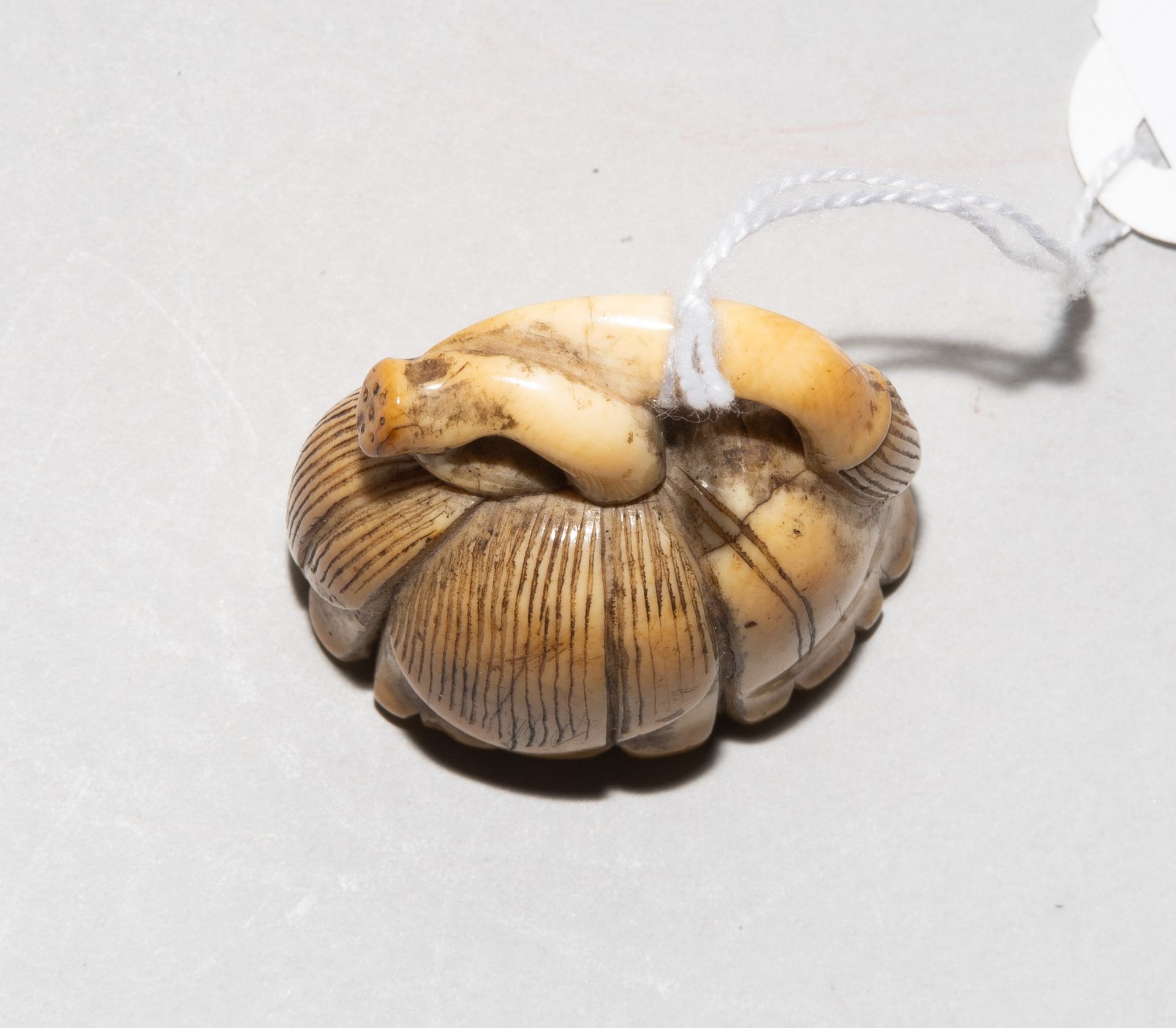 Trick-Netsuke - Bild 7 aus 7