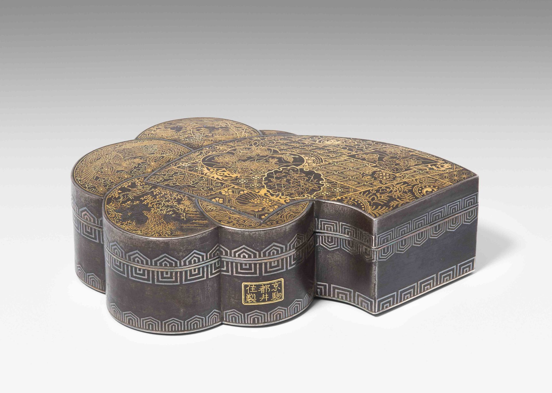 Deckeldose von Komai Otojirô (1842–1917) - Image 2 of 13