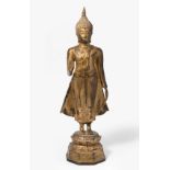 Stehender Buddha