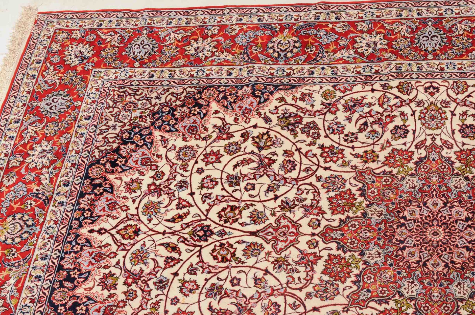 Isfahan - Image 9 of 18