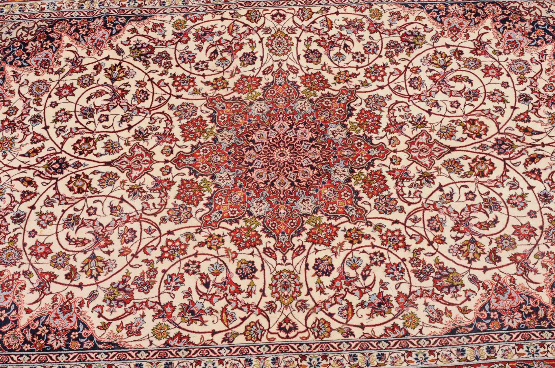 Isfahan - Image 11 of 18