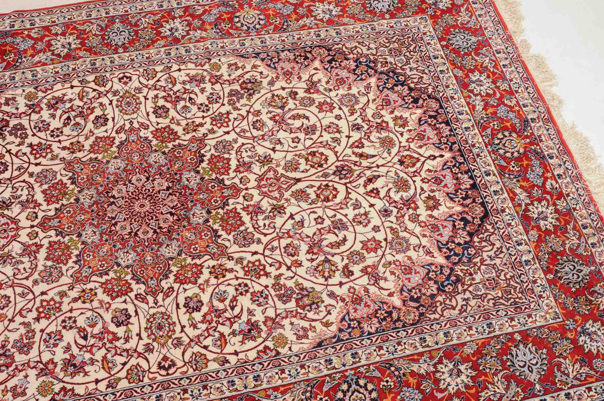 Isfahan - Image 15 of 18