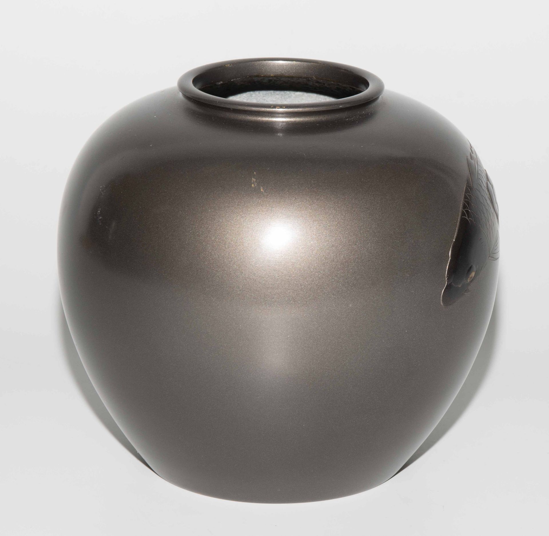 Vase - Image 5 of 8