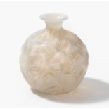 René Lalique, Vase "Ormeaux"