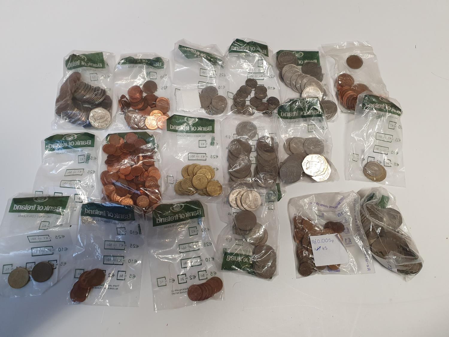 A very large quantity of Irish decimal and euro Coinage various dates and denominations.