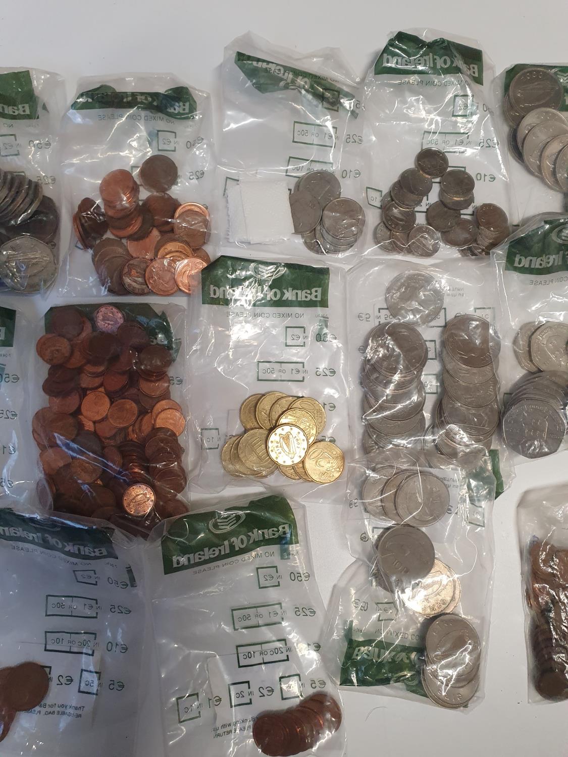 A very large quantity of Irish decimal and euro Coinage various dates and denominations. - Image 3 of 4