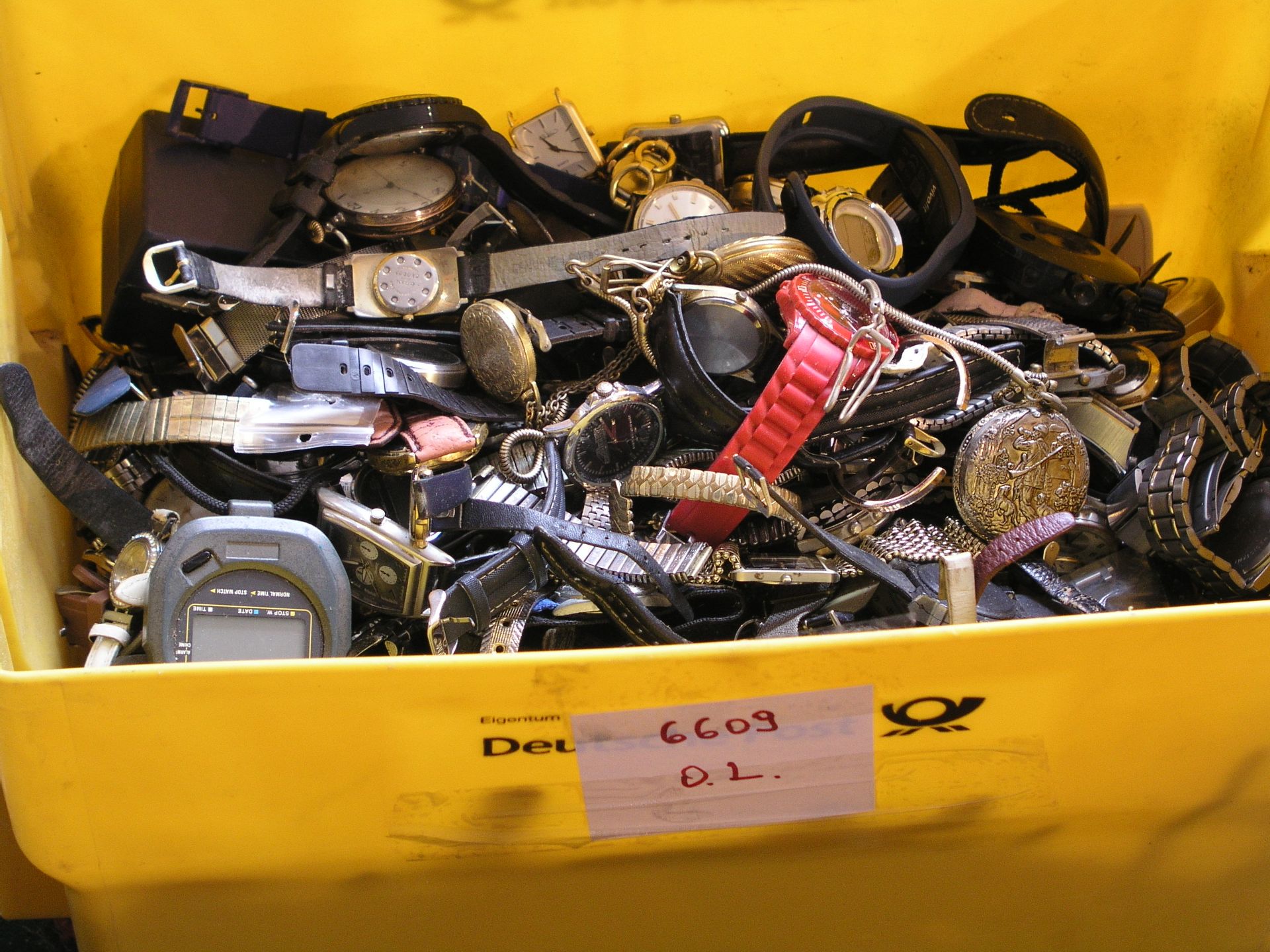 Großer Posten Armbanduhren. Funktionen