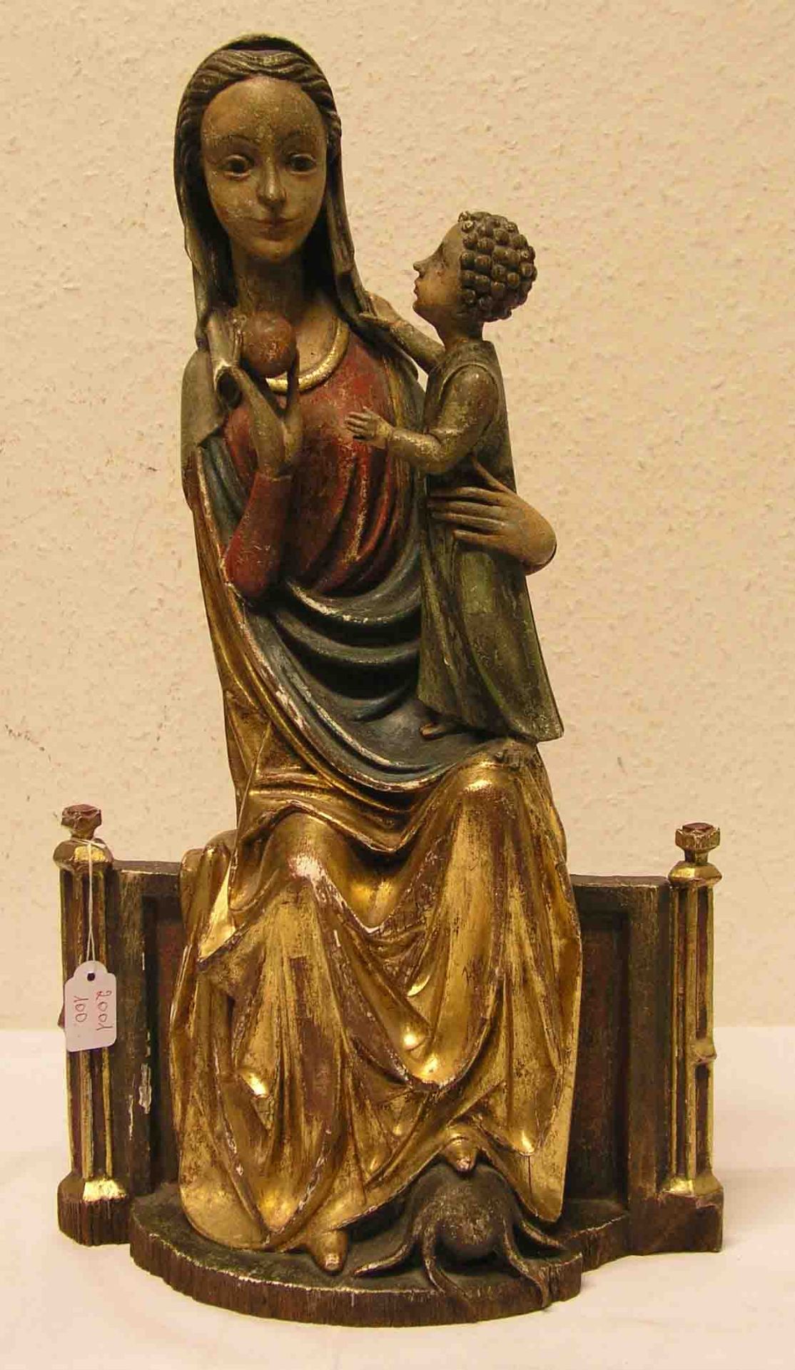 "Madonna mit Kind". Figur nach einem