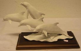 Figurengruppe, vier Delfine