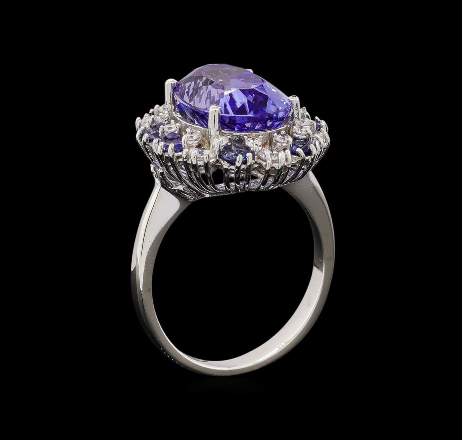 14KT White Gold 6.27 ctw Tanzanite, Sapphire and Diamond Ring - Image 4 of 5