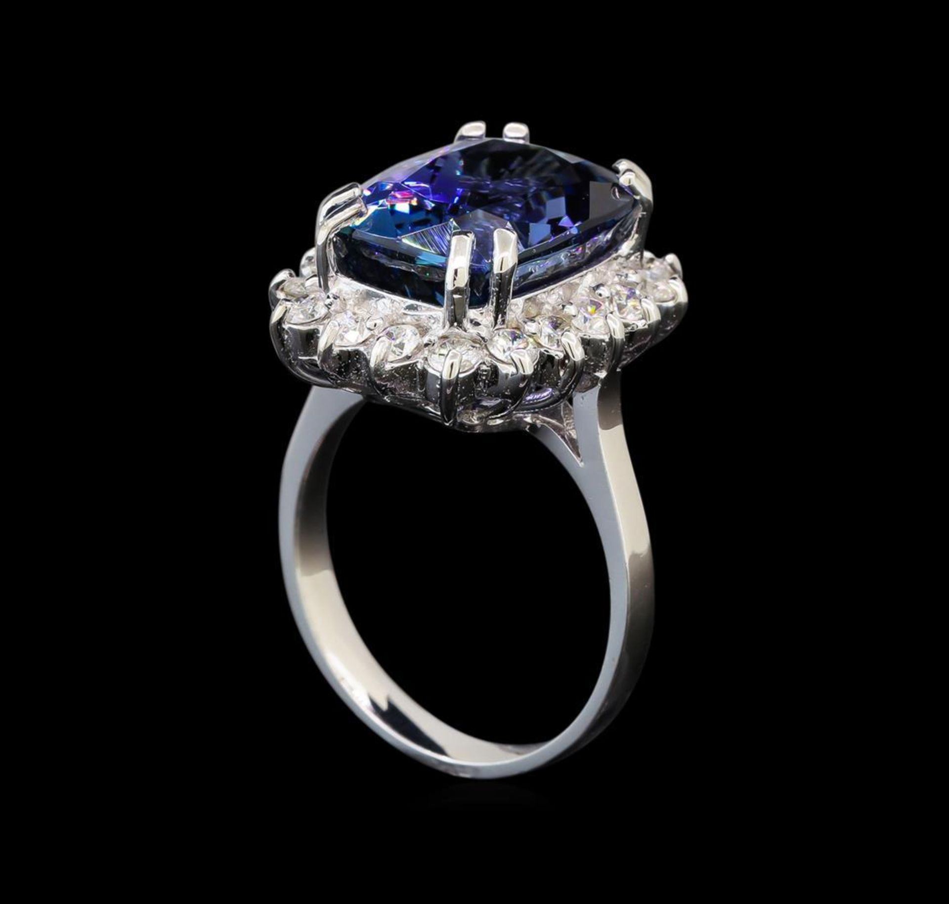 14KT White Gold 8.25 ctw Tanzanite and Diamond Ring - Image 4 of 5