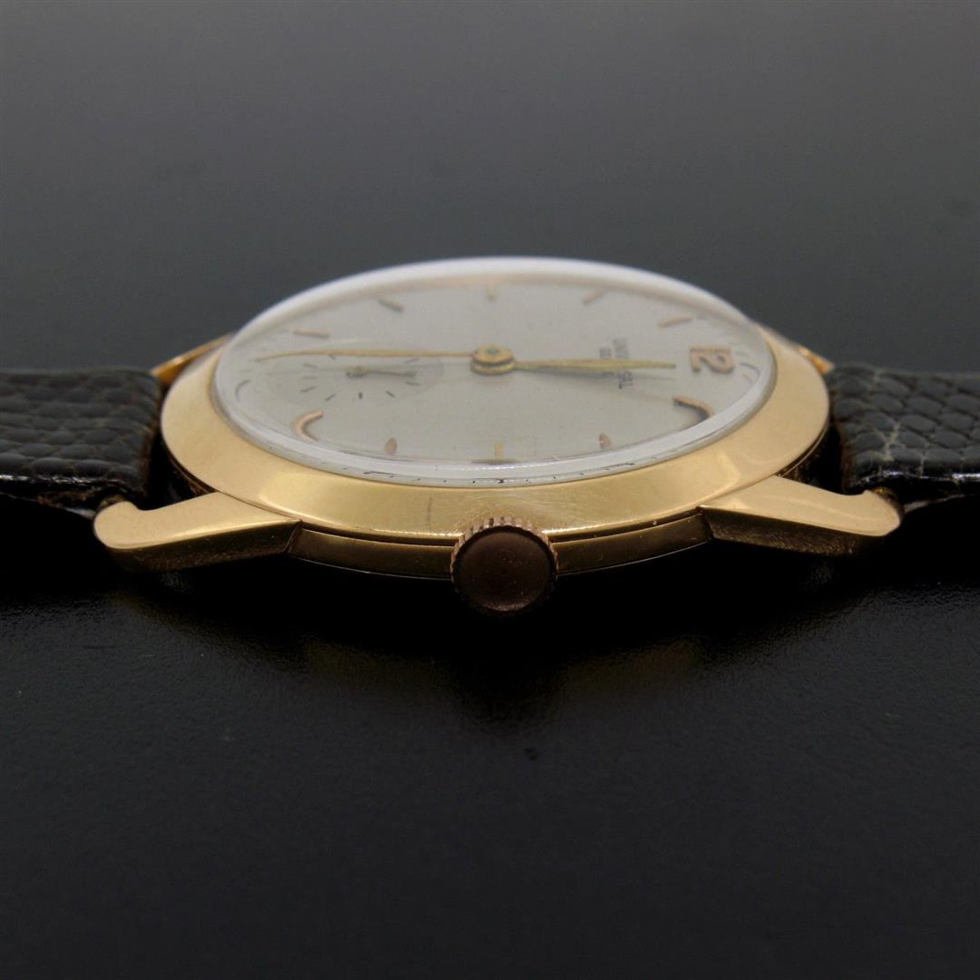 Vintage Men's 18k Rose Gold Universal Geneve Mechanical Wrist Watch w/ Fancy Lug - Image 5 of 8