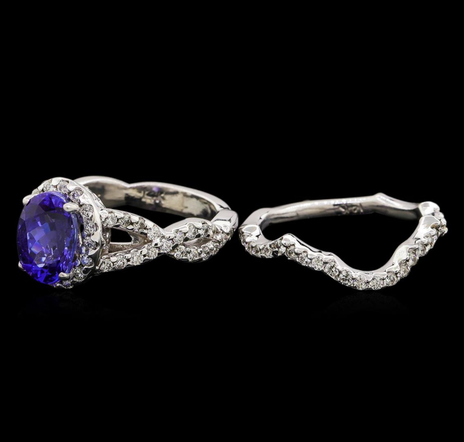 14KT White Gold 1.95 ctw Tanzanite and Diamond Wedding Ring Set - Image 3 of 4