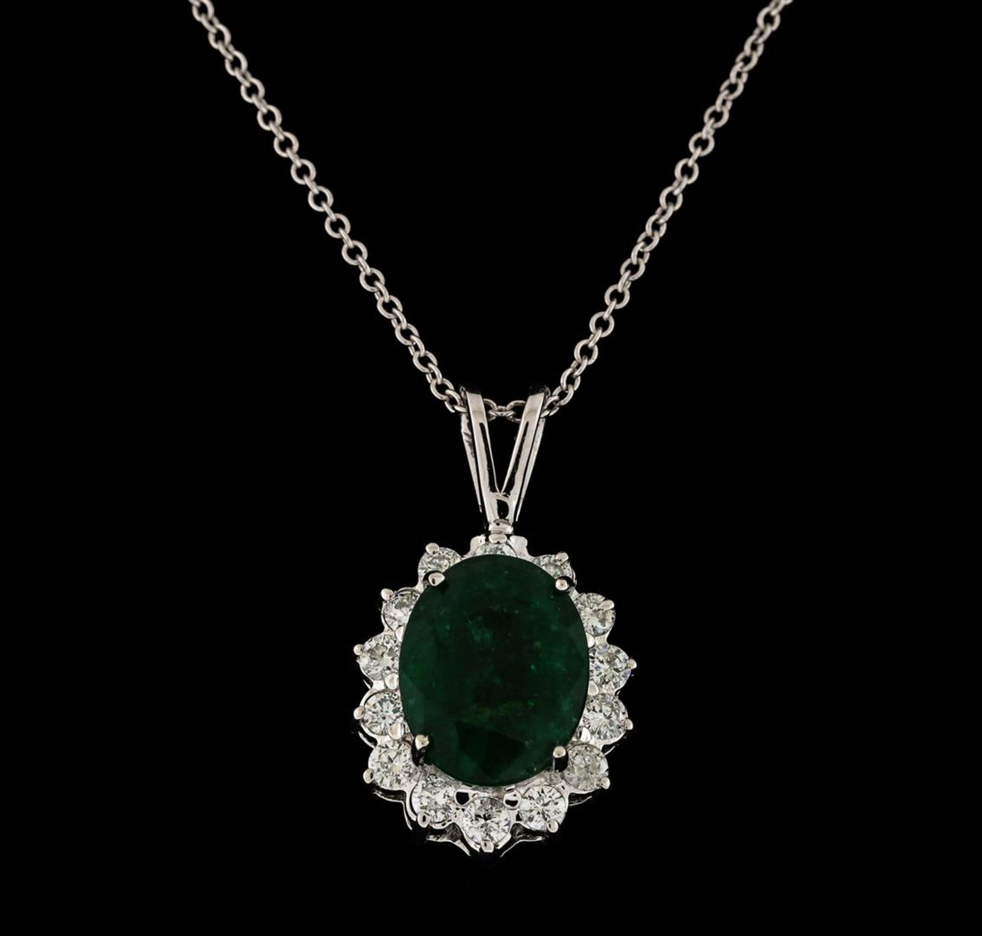 4.35 ctw Emerald and Diamond Pendant With Chain - 14KT White Gold - Image 2 of 3