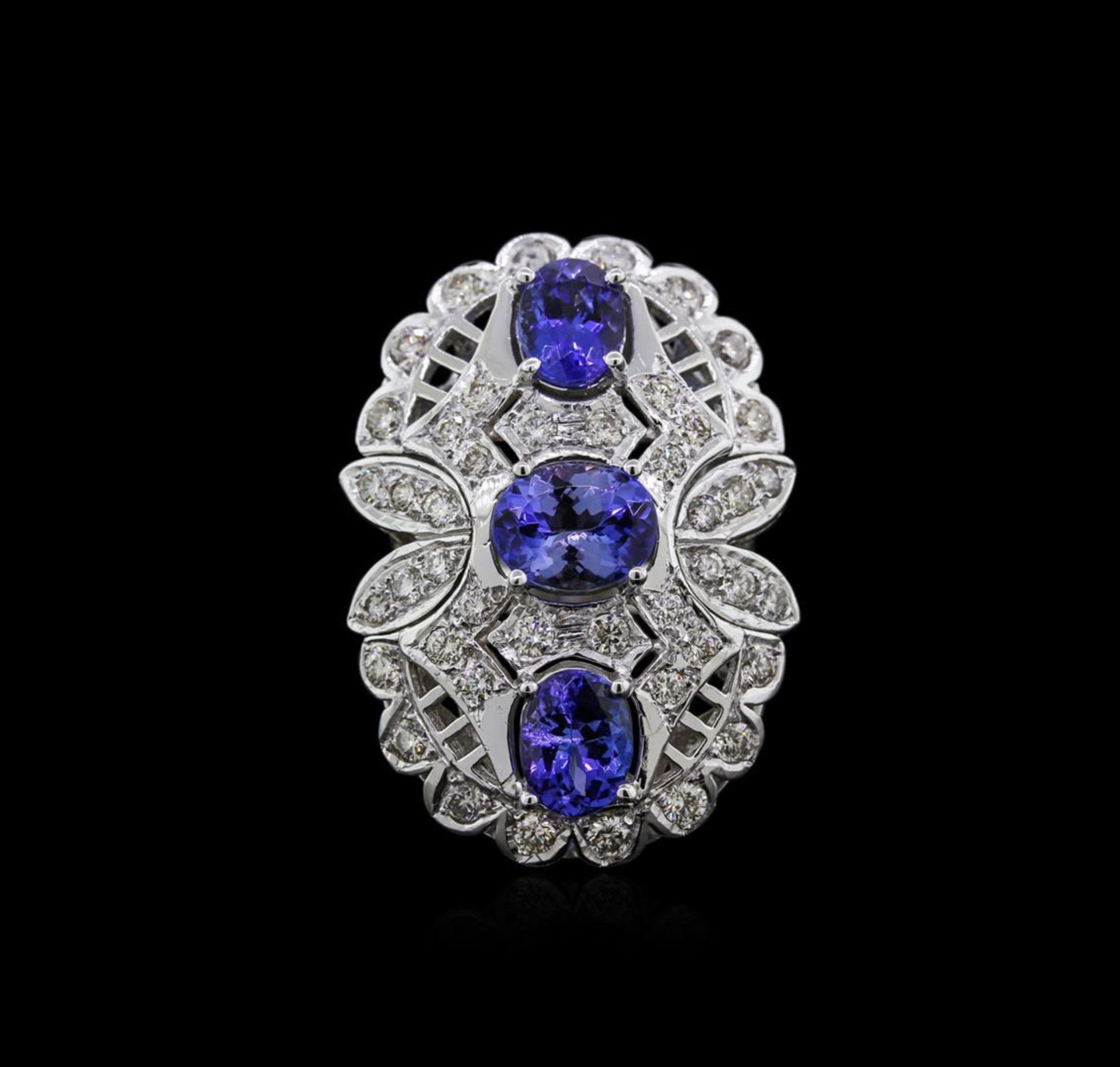 14KT White Gold 3.96 ctw Tanzanite and Diamond Ring - Image 2 of 4