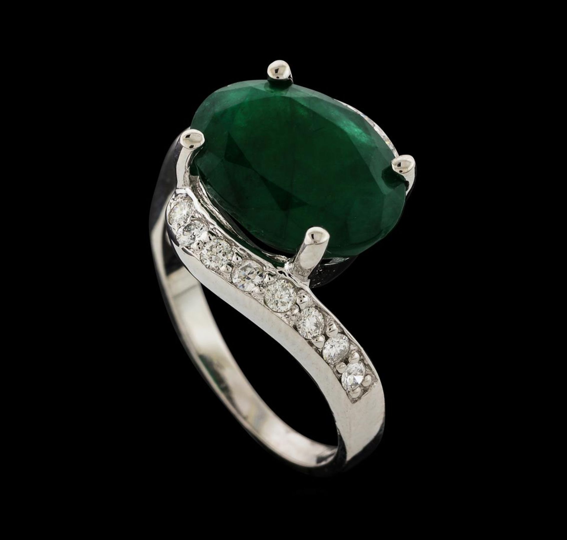 4.91 ctw Emerald and Diamond Ring - 14KT White Gold - Image 4 of 4