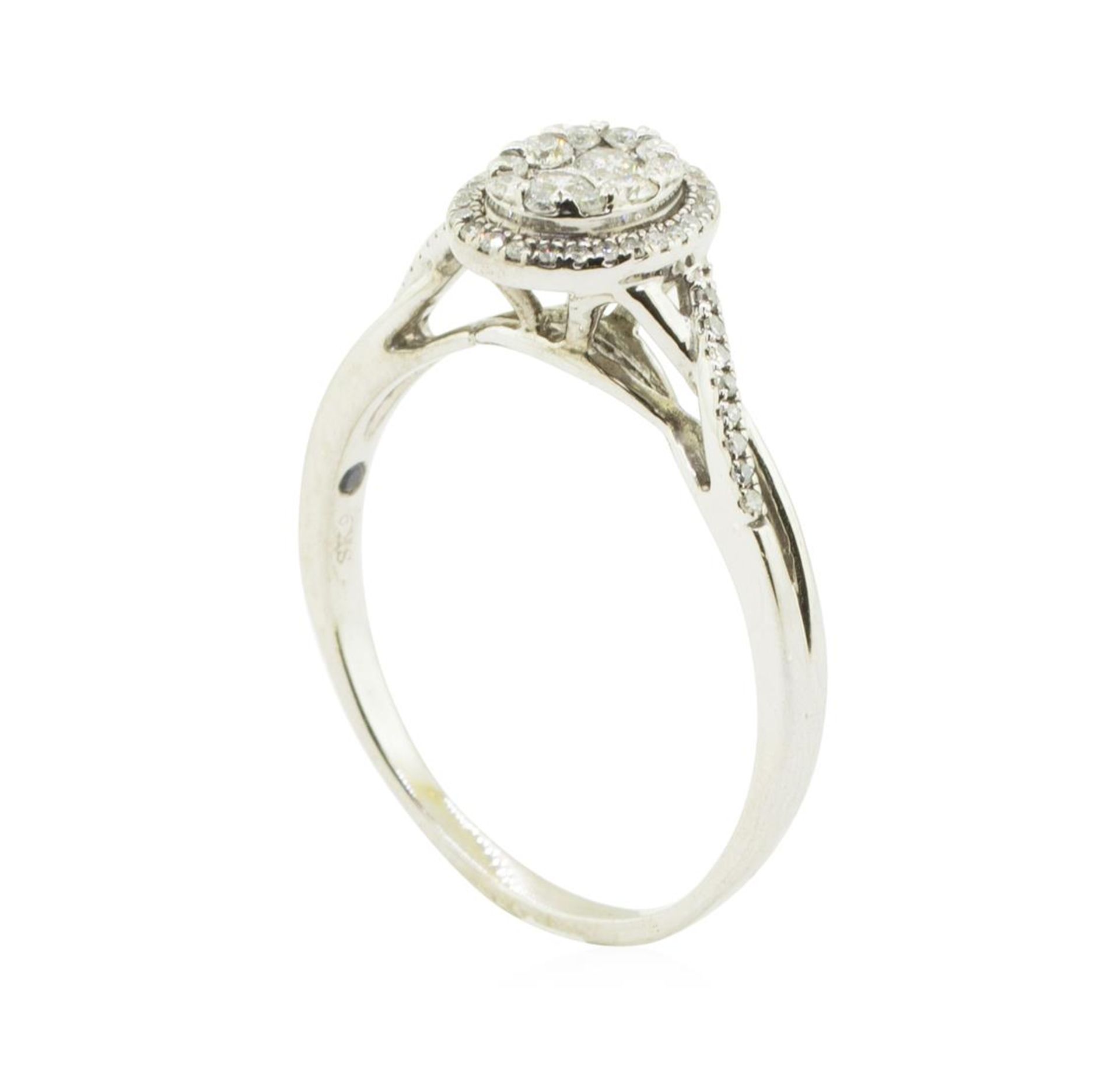 0.50 ctw Oval Cluster Diamond Ring - Platinaire - Image 4 of 4