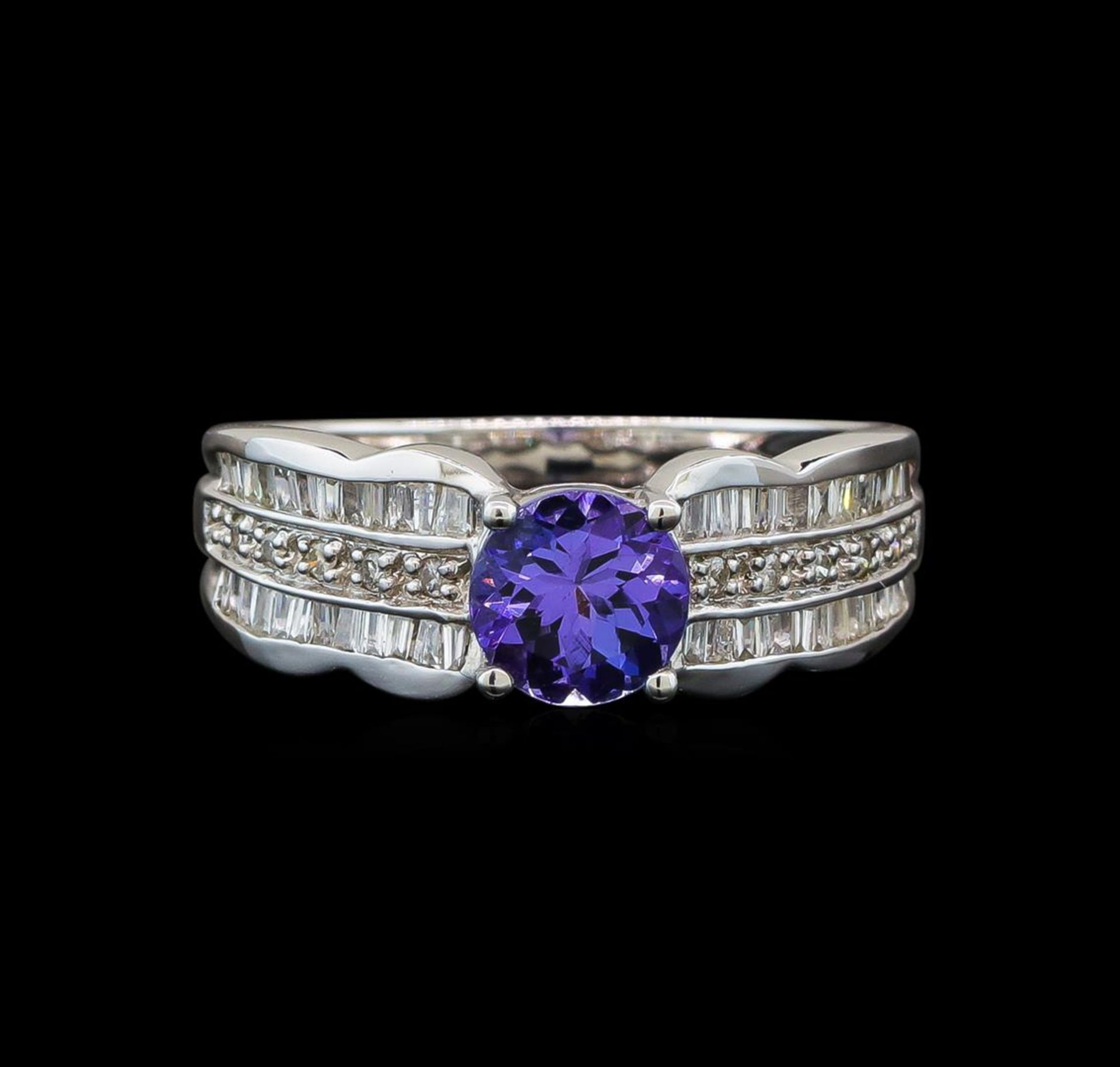 14KT White Gold 0.85 ctw Tanzanite and Diamond Ring - Image 2 of 5