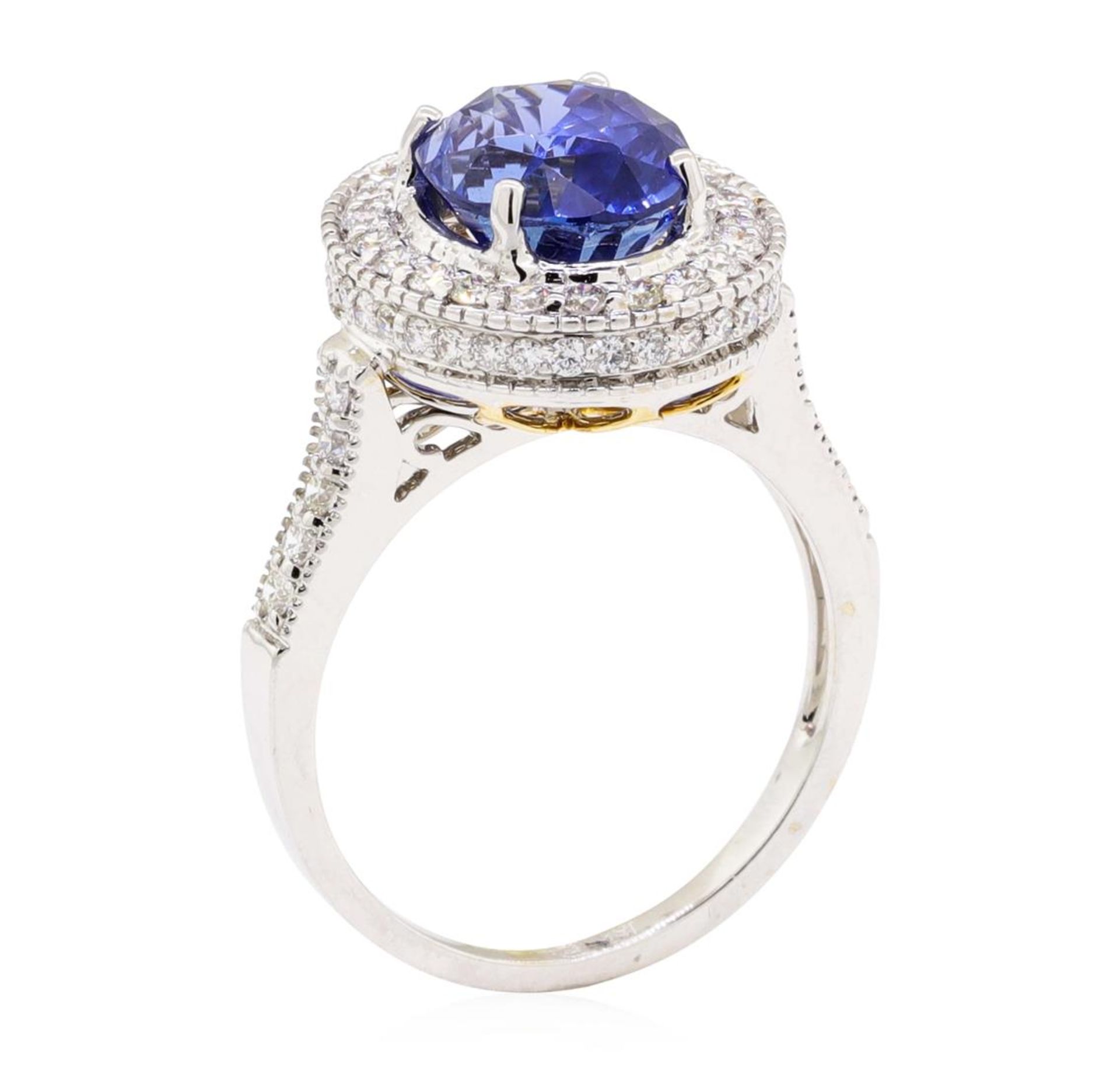5.17 ctw Oval Mixed Blue Sapphire And Round Brilliant Cut Diamond Ring - 18KT Wh - Image 4 of 5