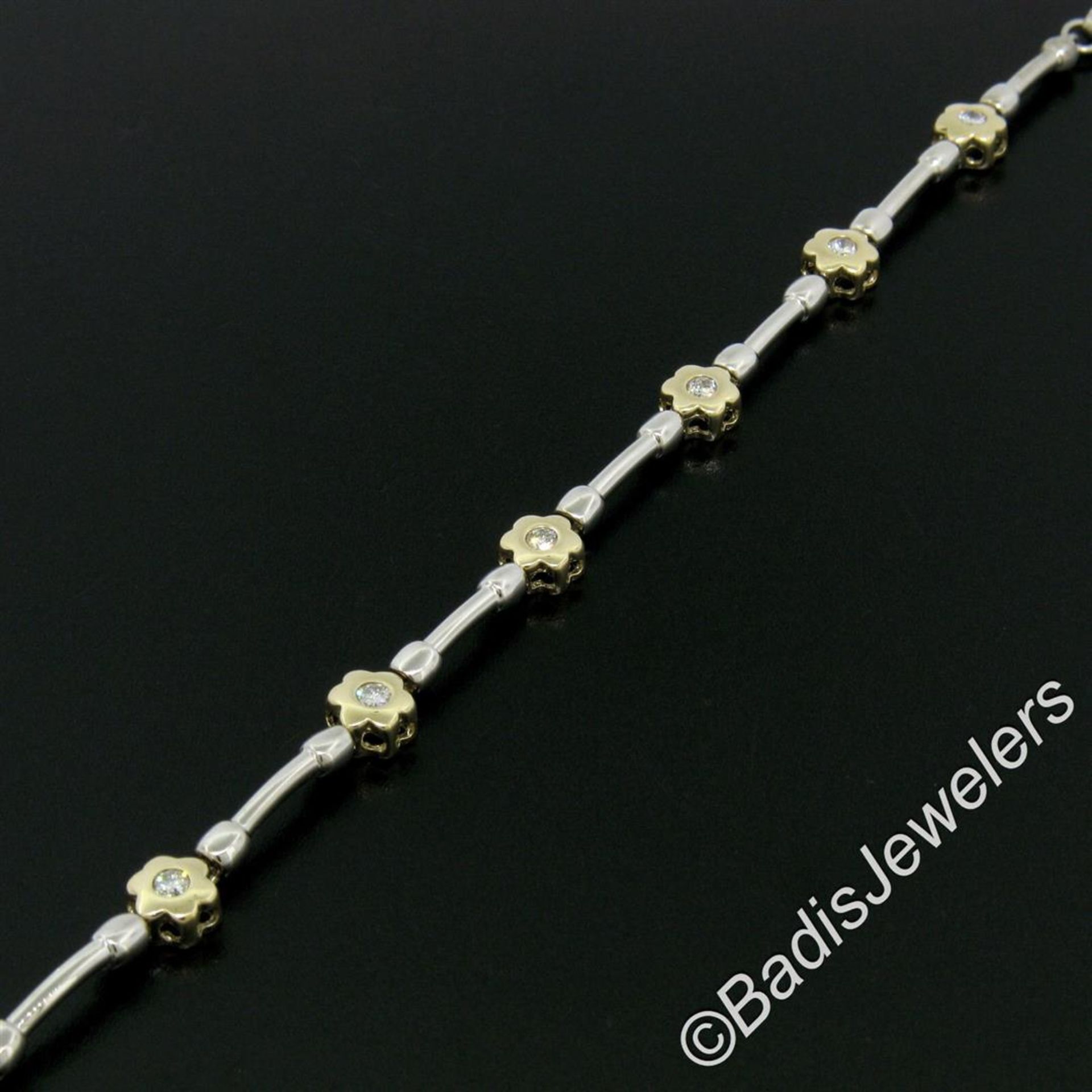 14kt White and Yellow Gold 0.50 ctw Burnish Diamond Flower and Bar Link Bracelet - Image 6 of 8