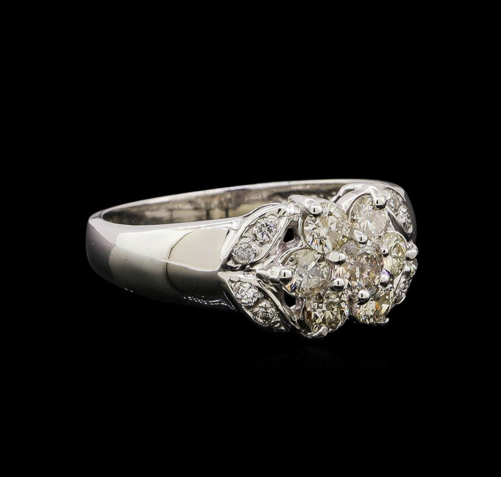 14KT White Gold 0.65 ctw Diamond Ring