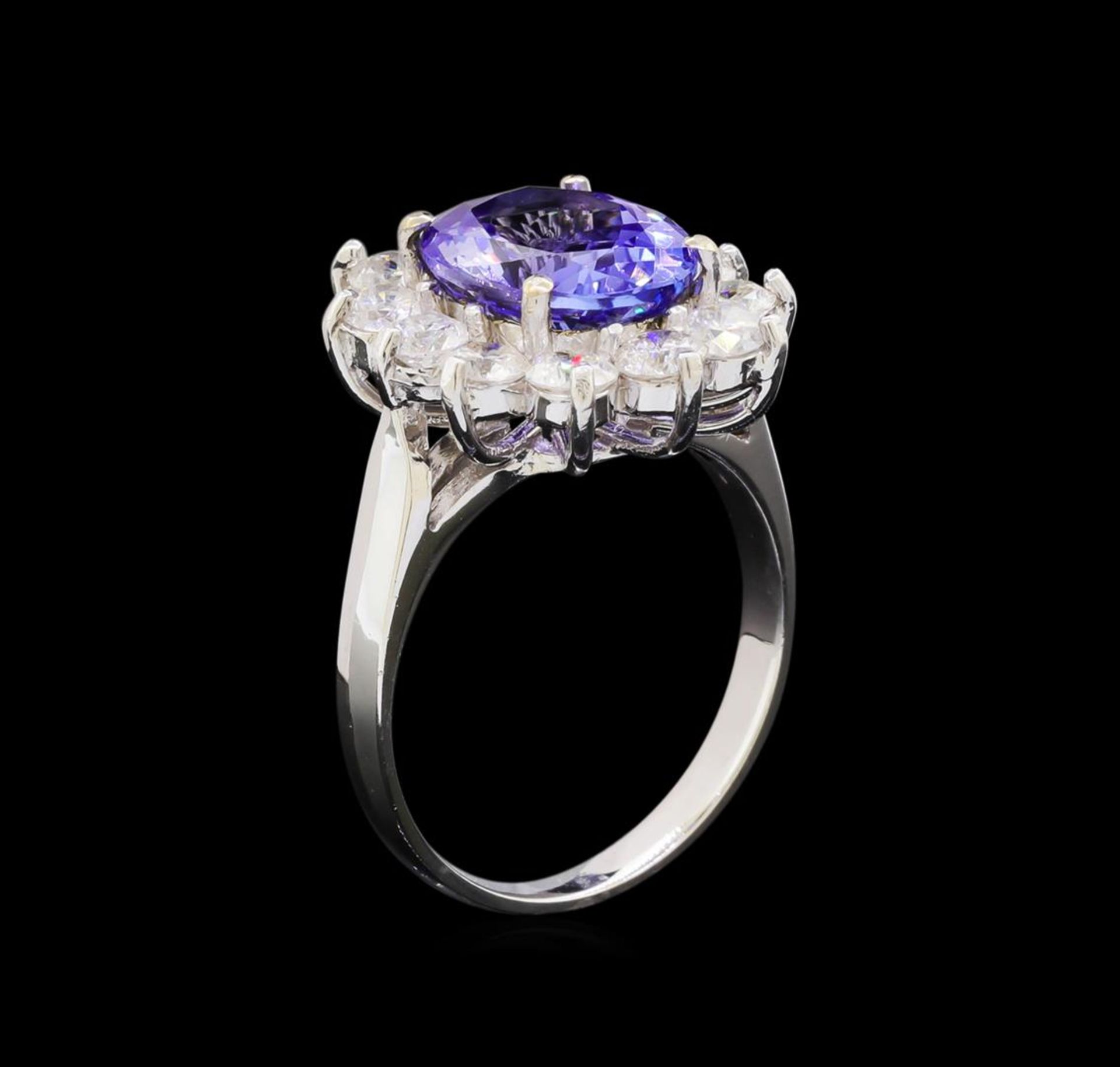 14KT White Gold 3.80 ctw Tanzanite and Diamond Ring - Image 4 of 5