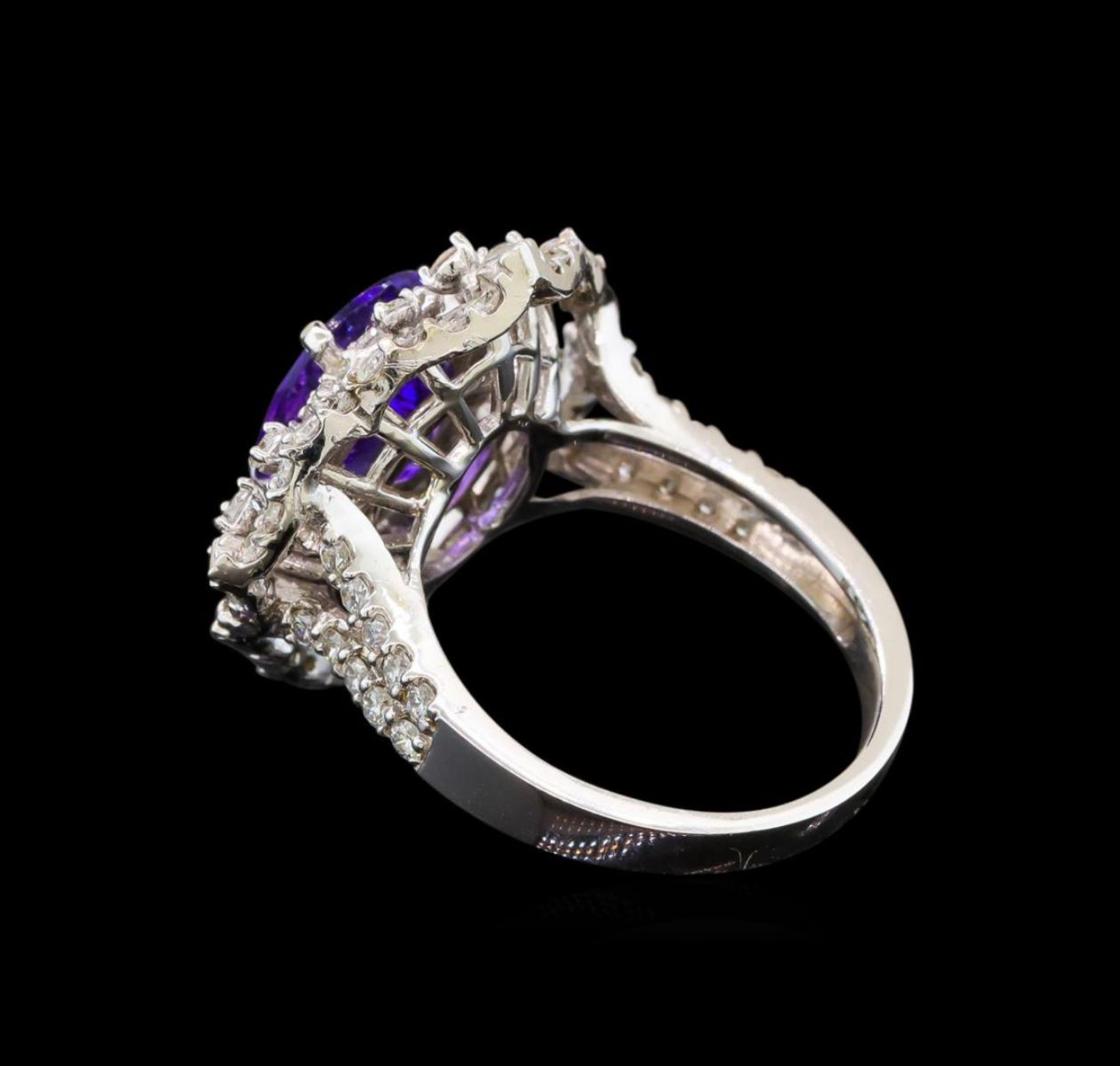 14KT White Gold 4.04 ctw Tanzanite and Diamond Ring - Image 3 of 5