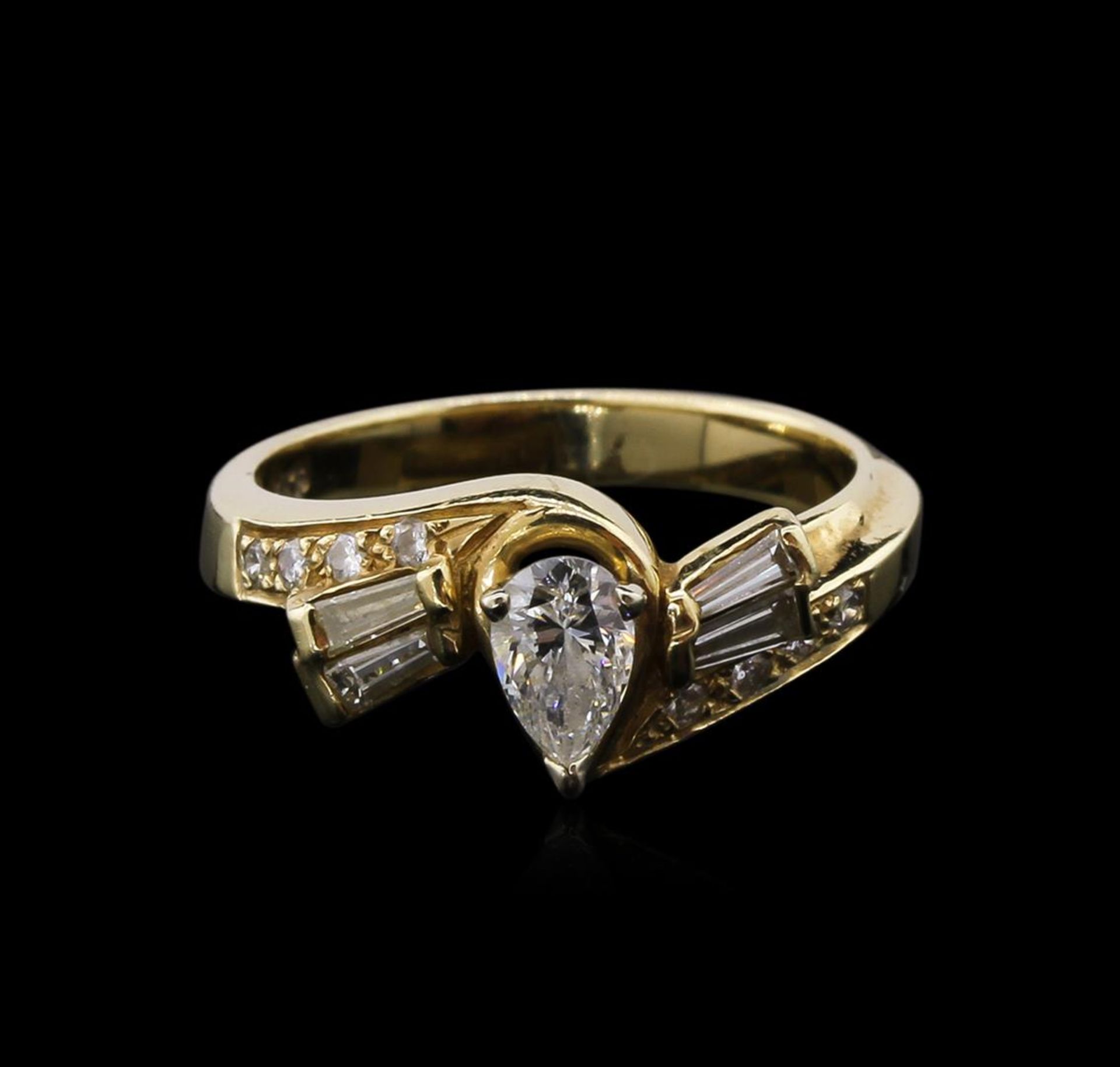 0.65 ctw Diamond Ring - 14KT Yellow Gold - Image 2 of 3