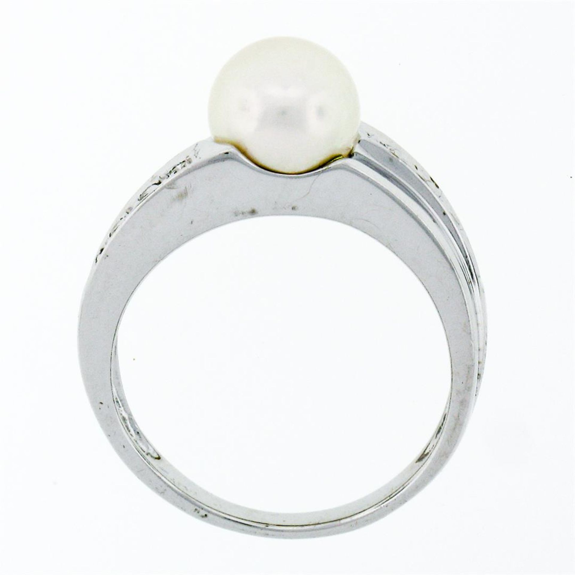 Estate 14k White Gold 7.65mm Akoya Pearl Solitaire & Pave Set Diamond Band Ring - Image 7 of 8