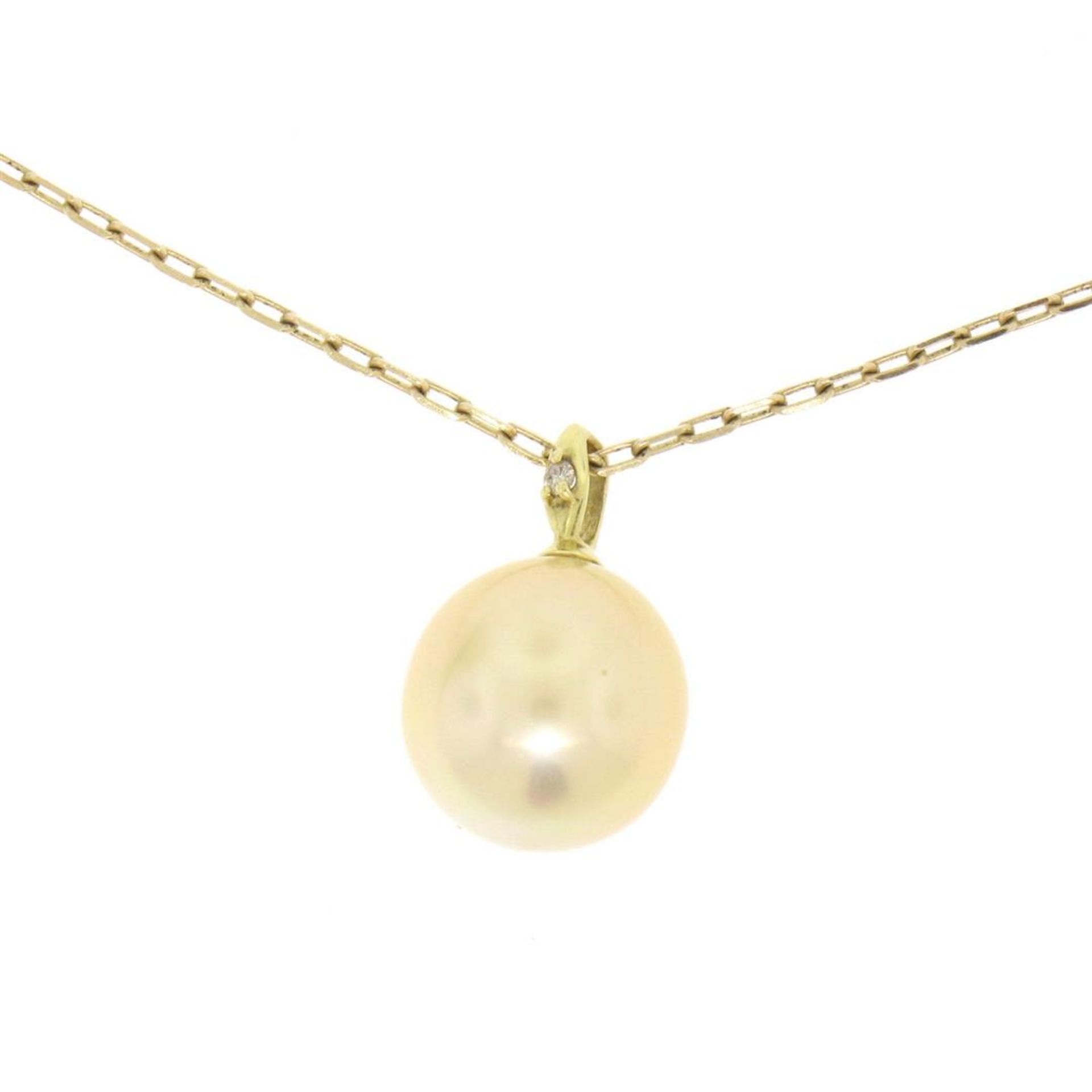 18kt Yellow Gold 10.45mm Pearl and Diamond Solitaire Pendant Necklace - Image 2 of 5