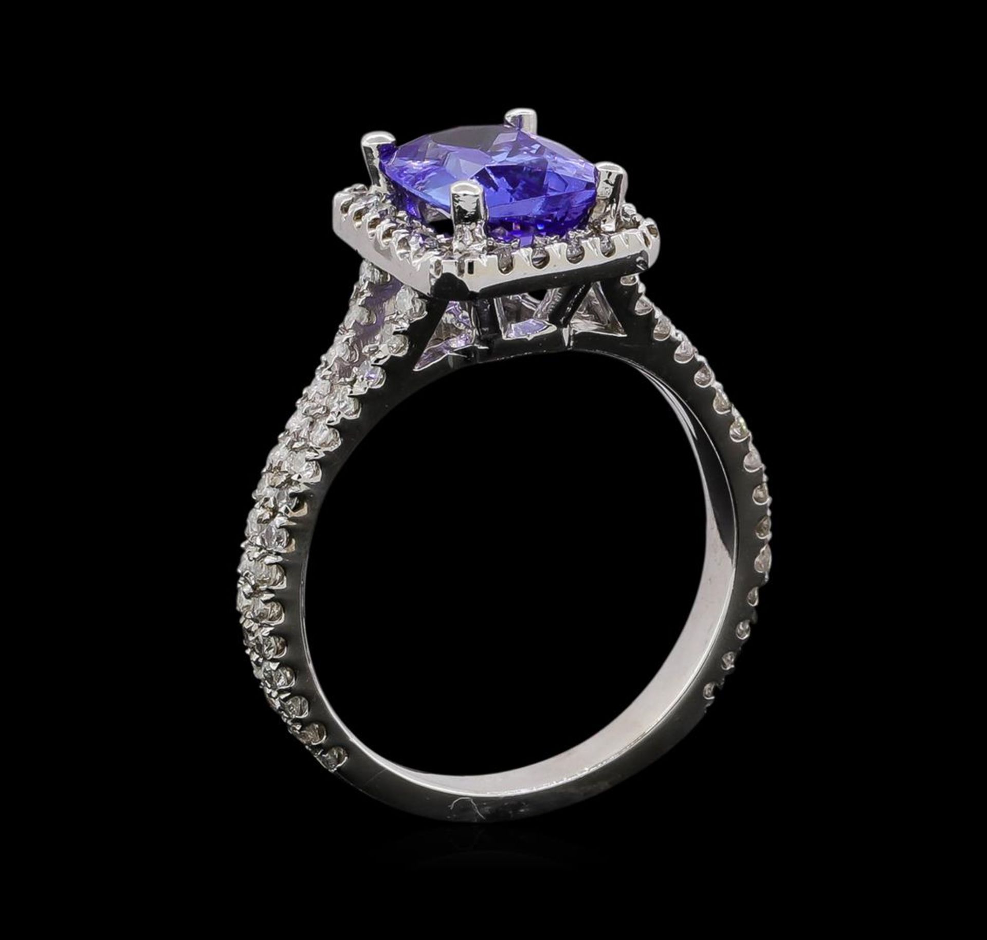 14KT White Gold 1.83 ctw Tanzanite and Diamond Ring - Image 4 of 5