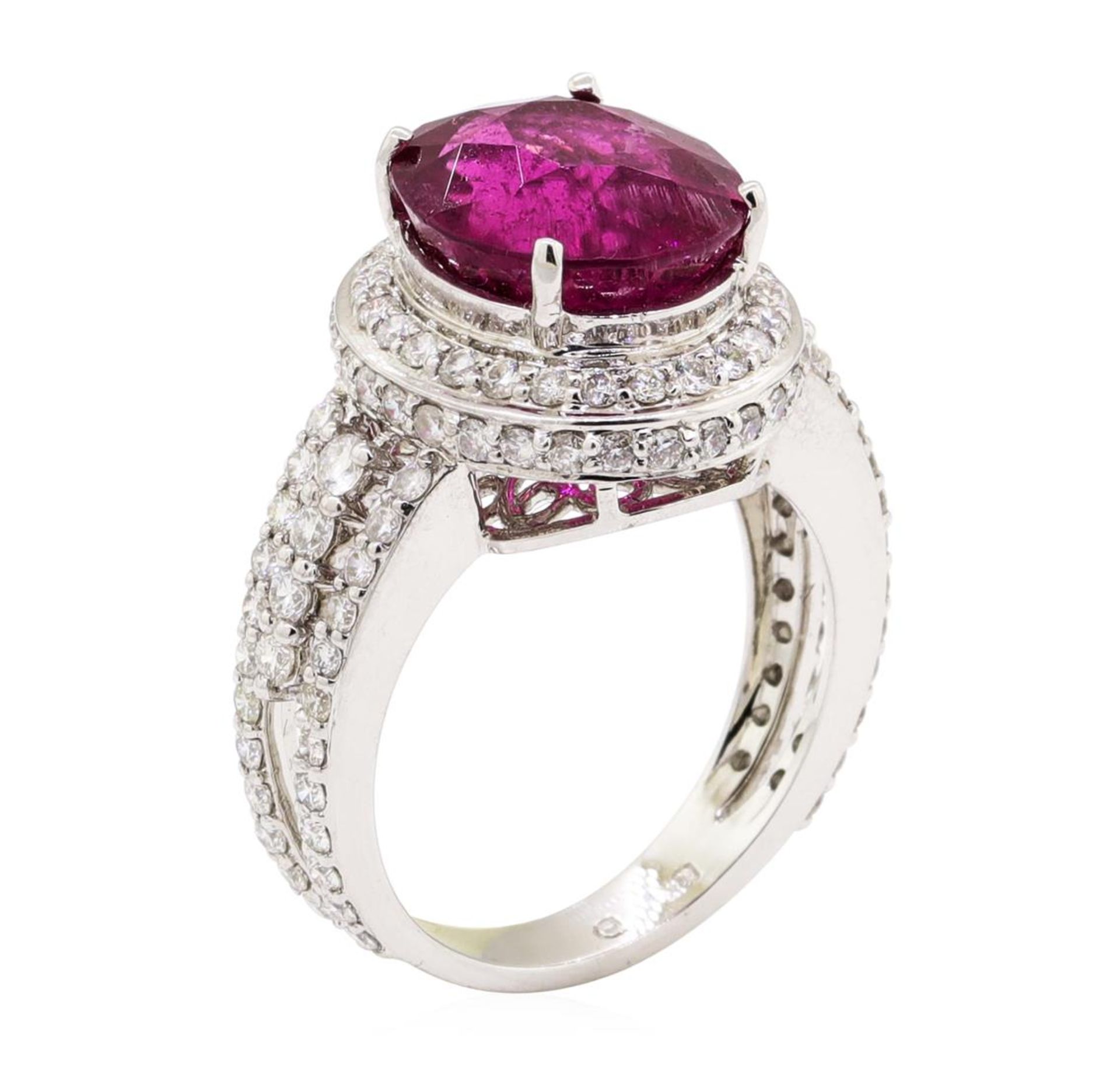 7.49 ctw Oval Mixed Rubellite And Round Brilliant Cut Diamond Ring - 18KT White - Image 4 of 5