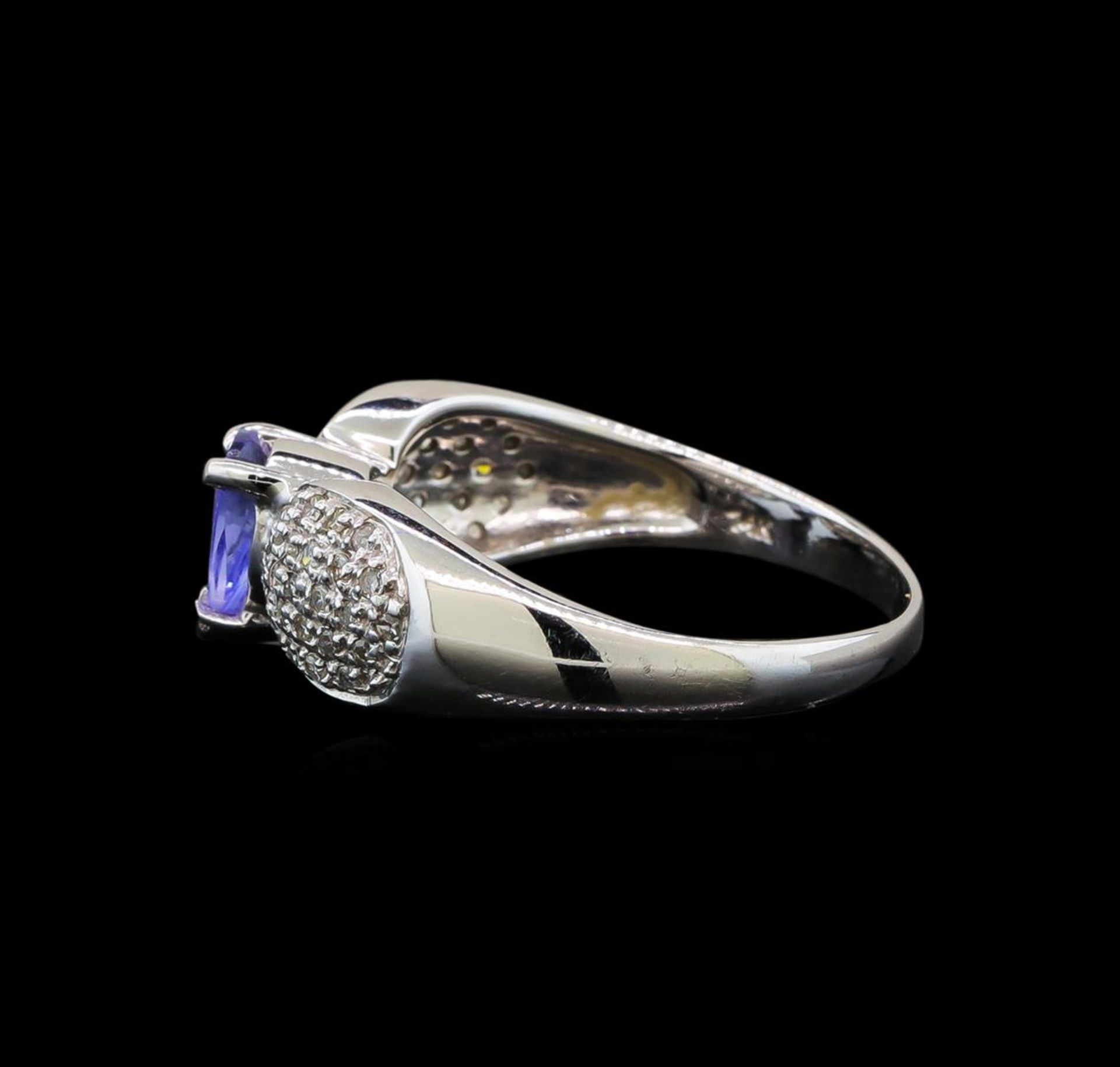 14KT White Gold 0.70 ctw Tanzanite and Diamond Ring - Image 3 of 5